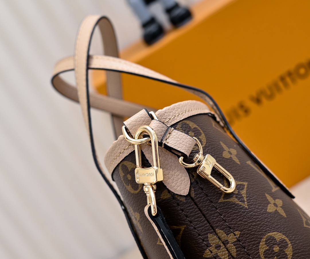 New Luxury LV Bag 9804