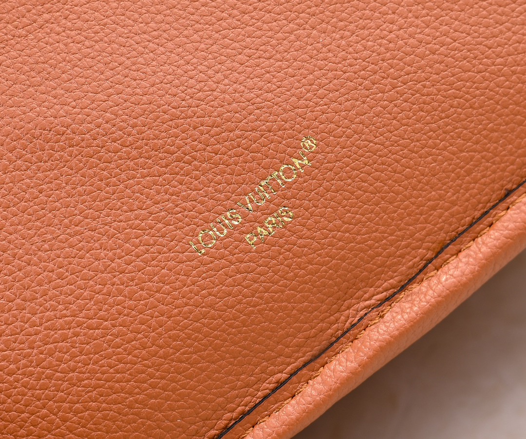 New Luxury LV Bag 9806