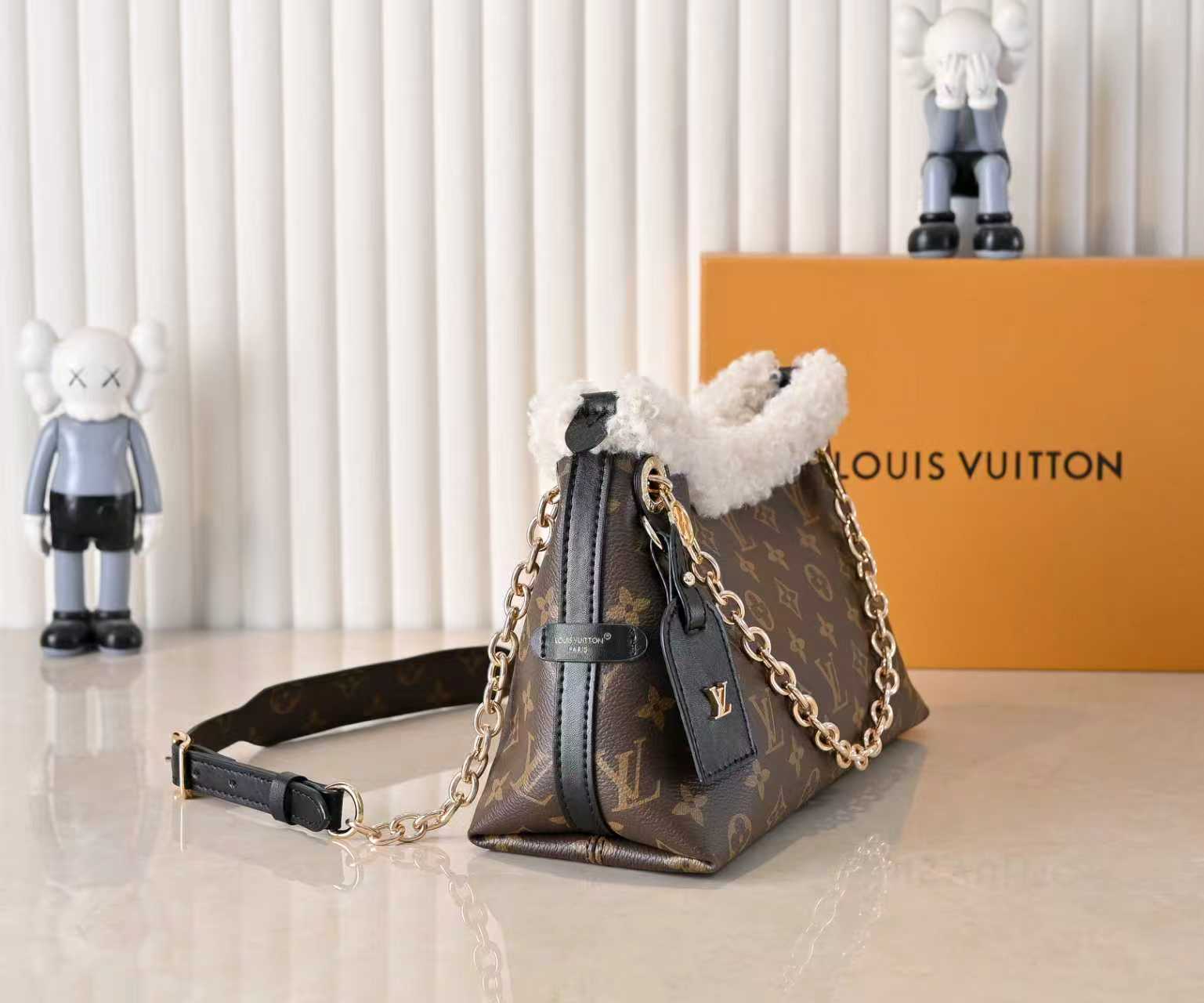 New Luxury LV Bag 9812