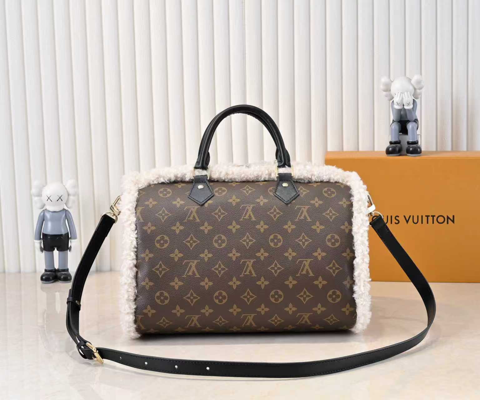 New Luxury LV Bag 9813