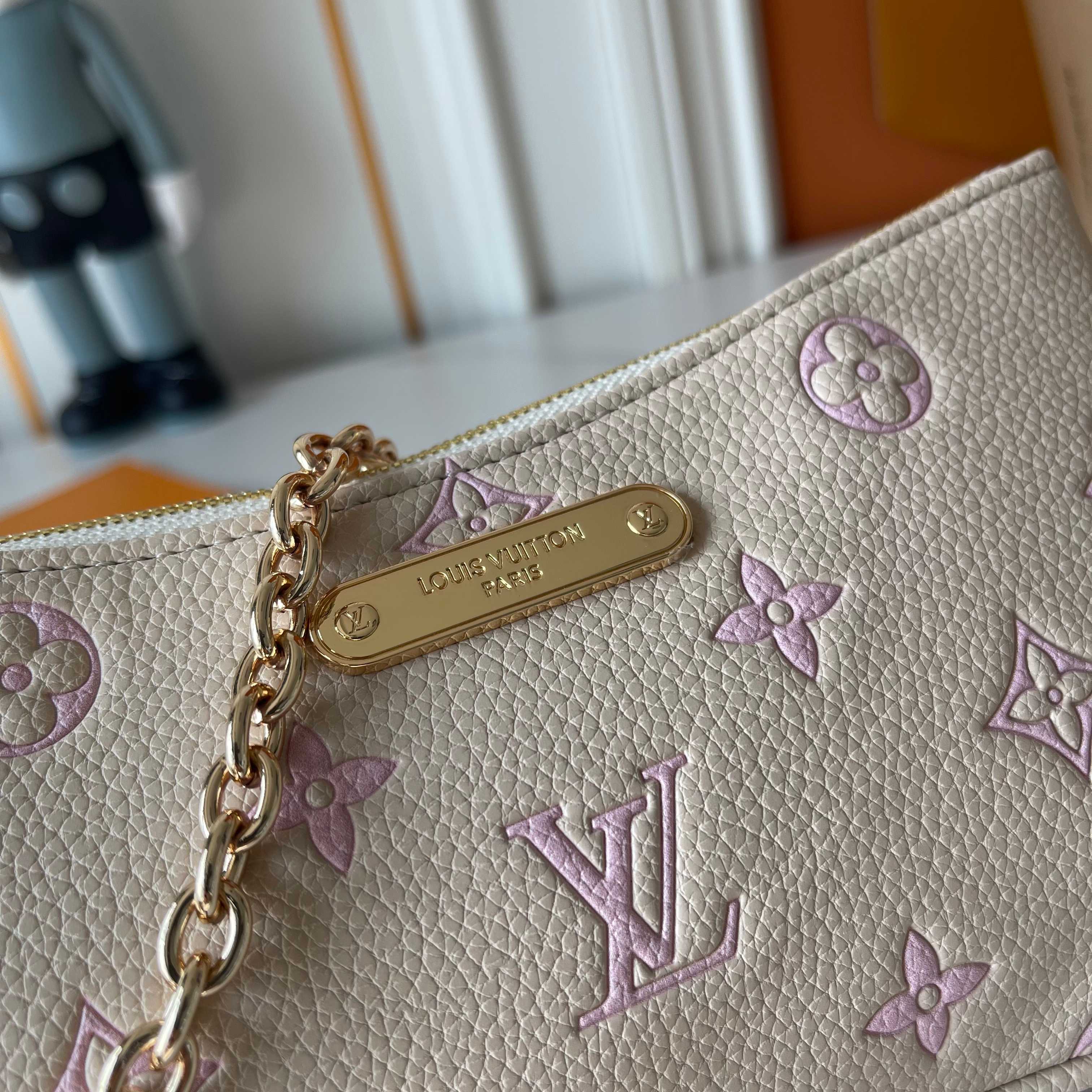 New Luxury LV Bag 9848