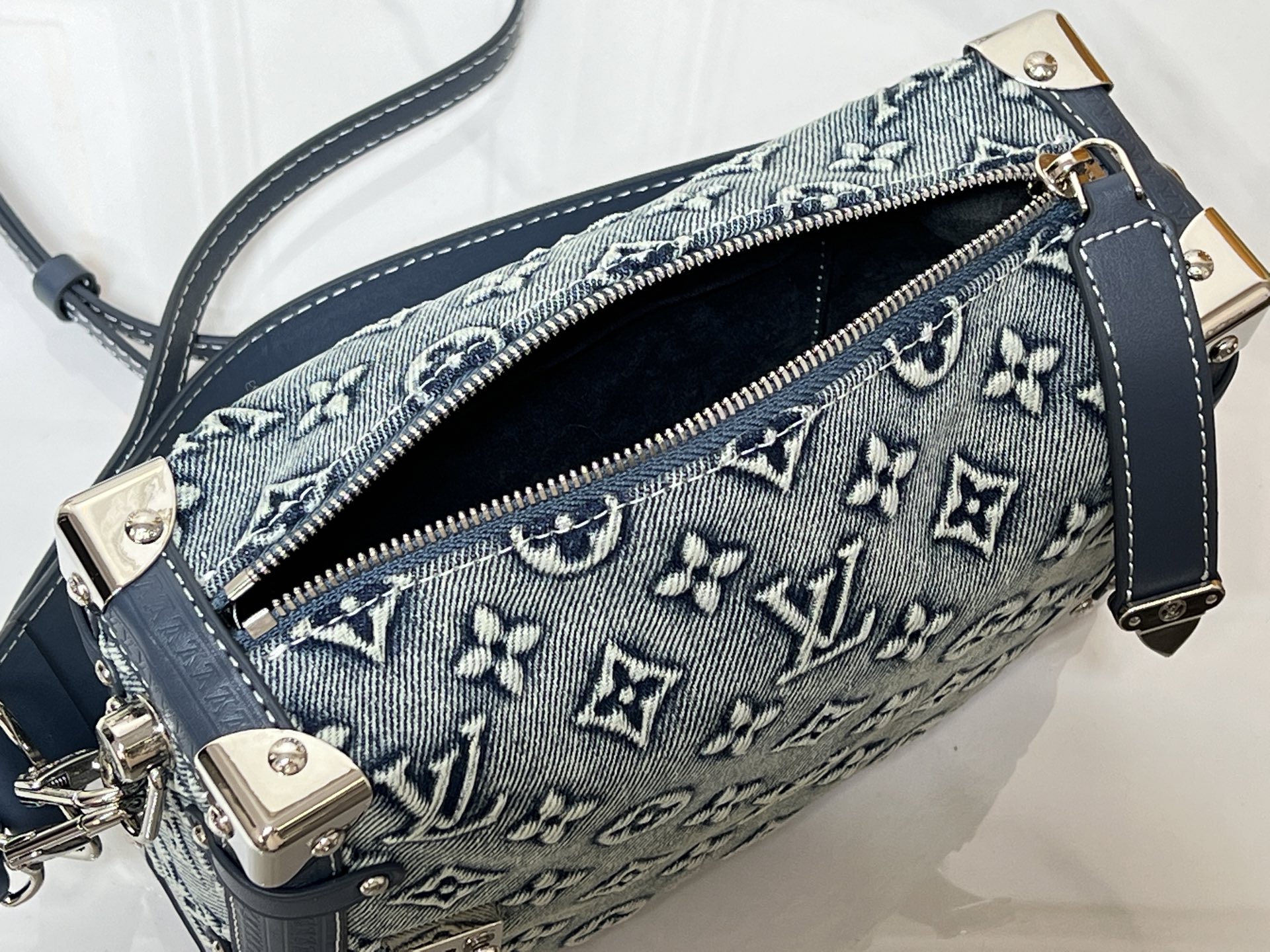 New Luxury LV Bag 9851
