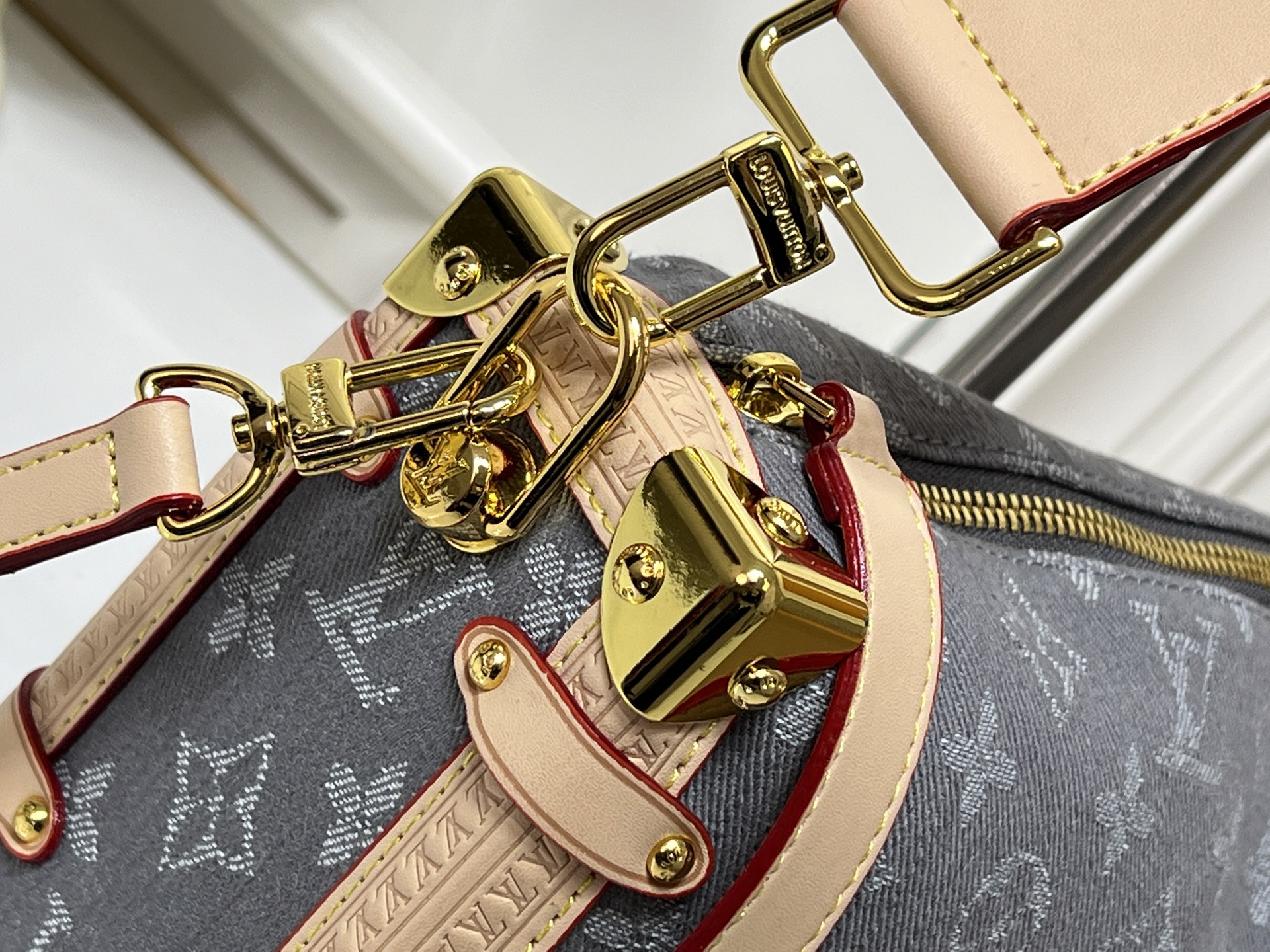 New Luxury LV Bag 9856