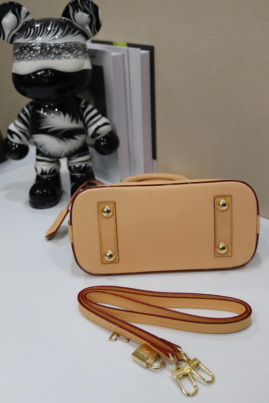 New Luxury LV Bag 9901