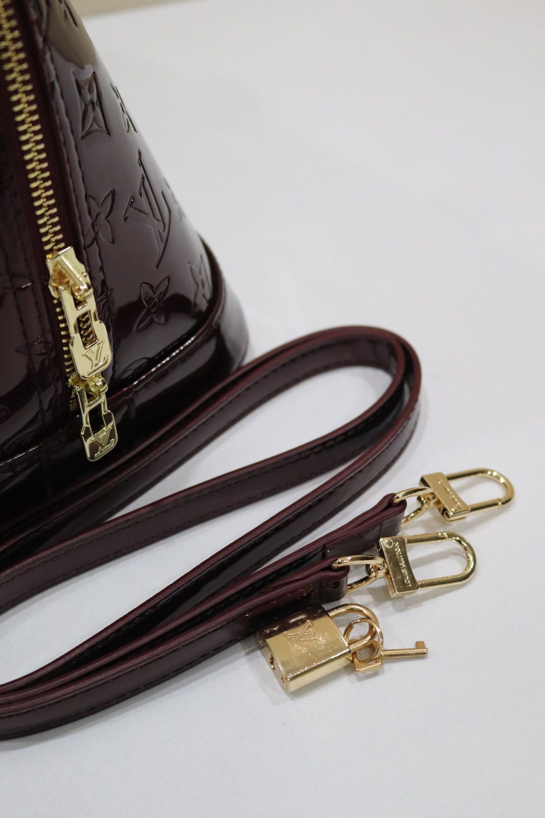 New Luxury LV Bag 9902