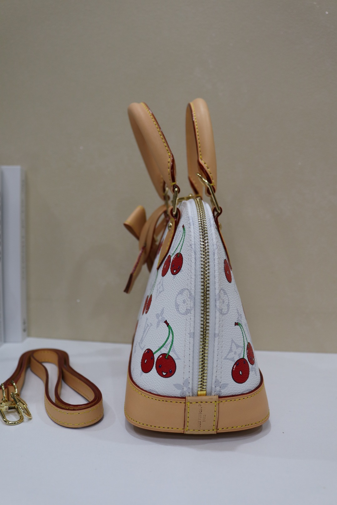 New Luxury LV Bag 9904