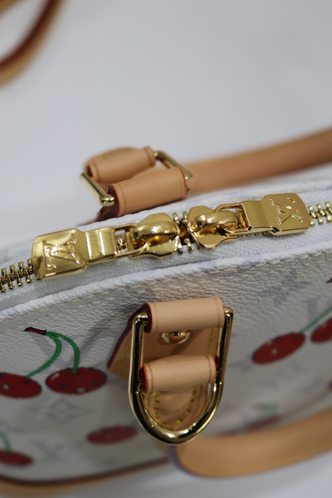 New Luxury LV Bag 9904