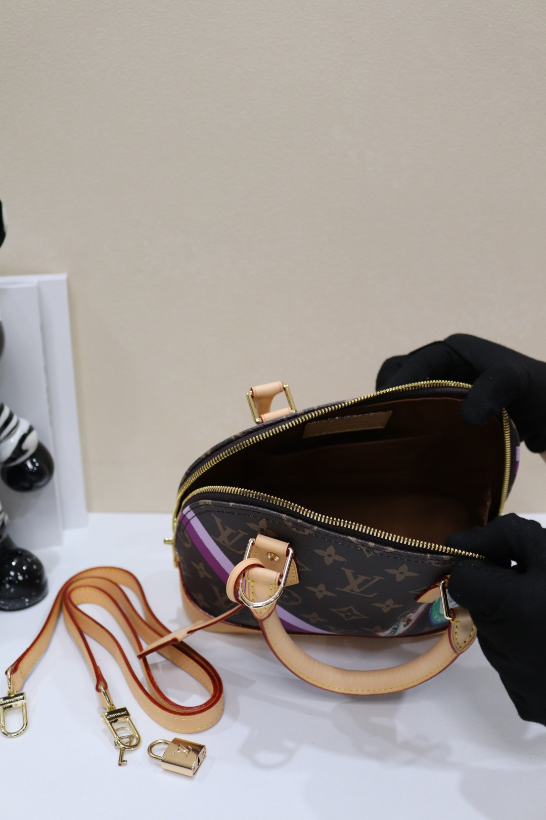 New Luxury LV Bag 9905