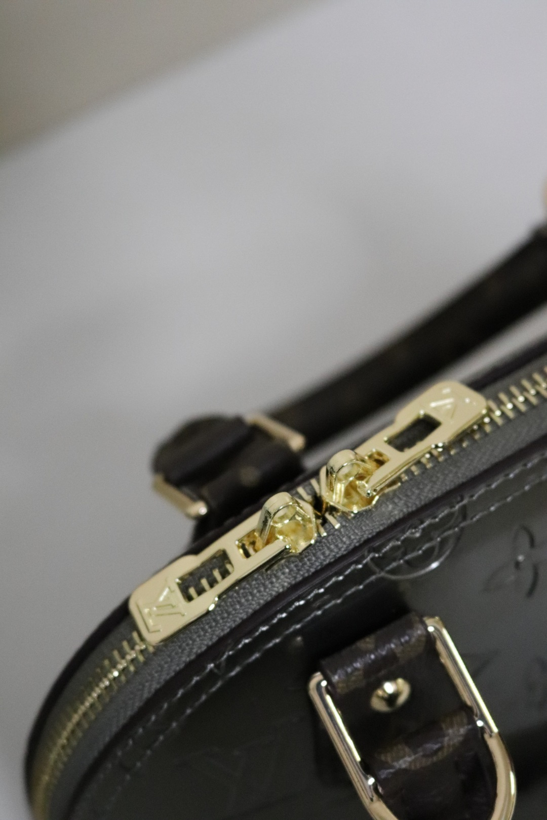 New Luxury LV Bag 9906