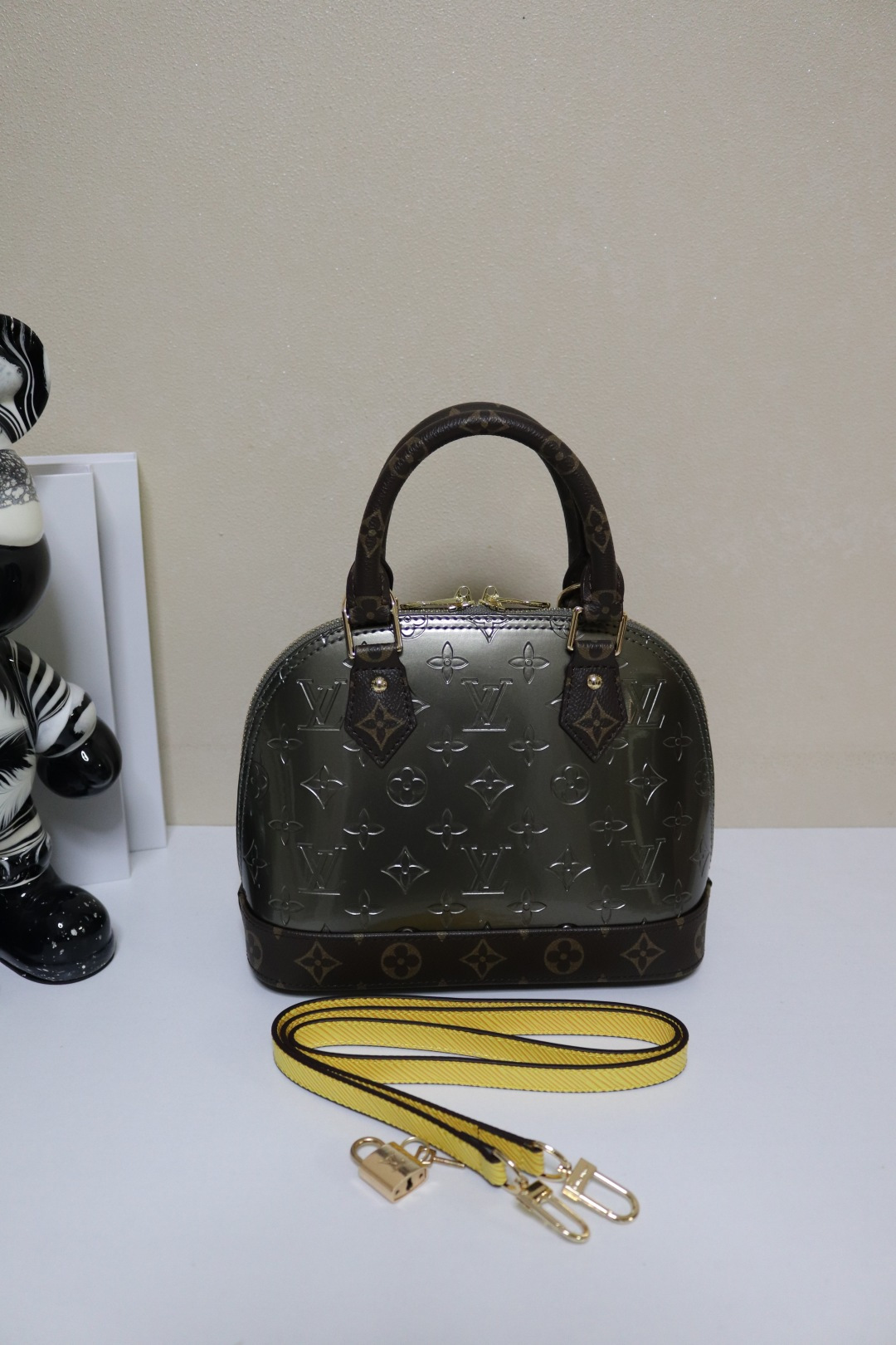 New Luxury LV Bag 9906