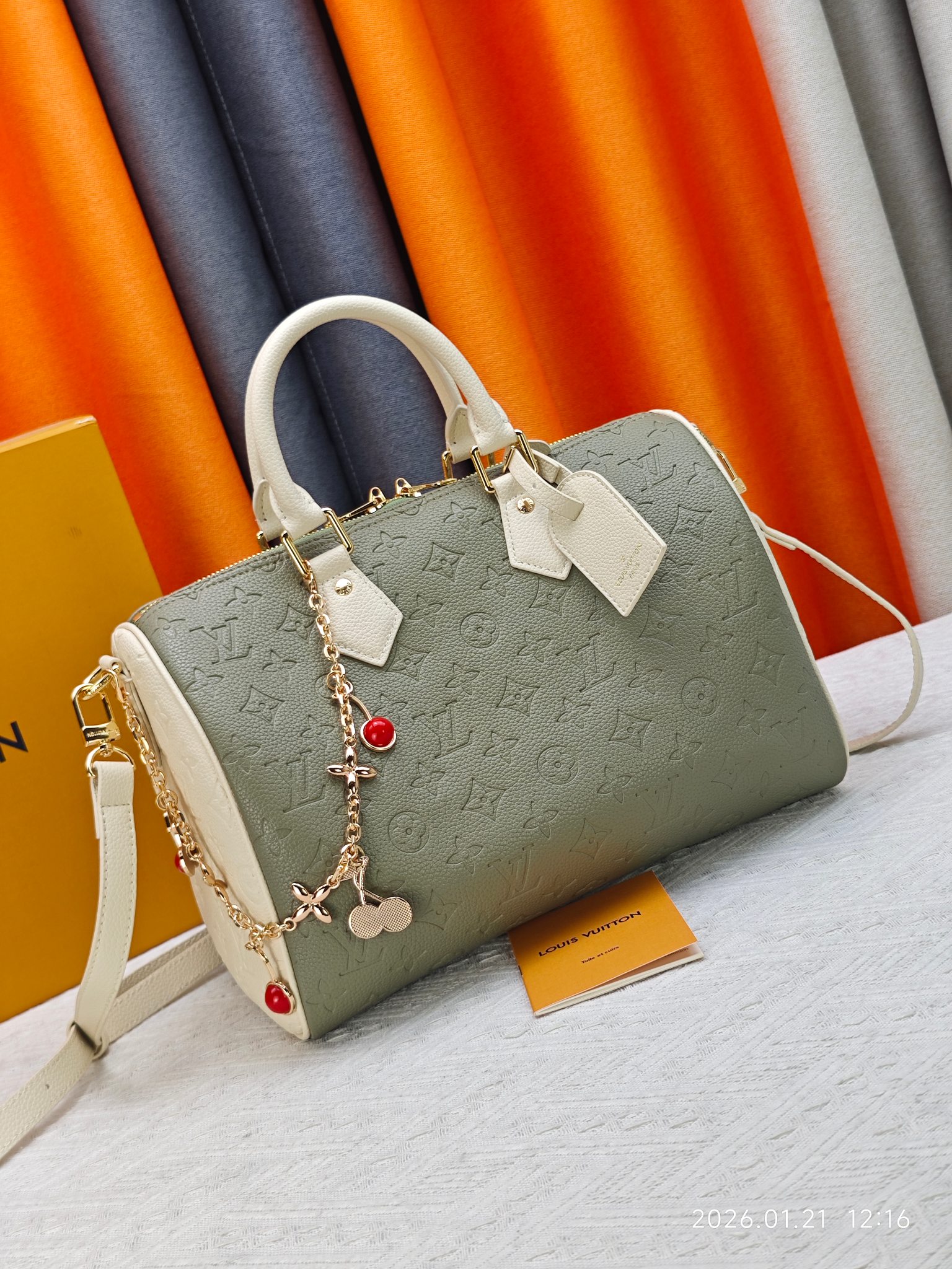 New Luxury LV Bag 9926