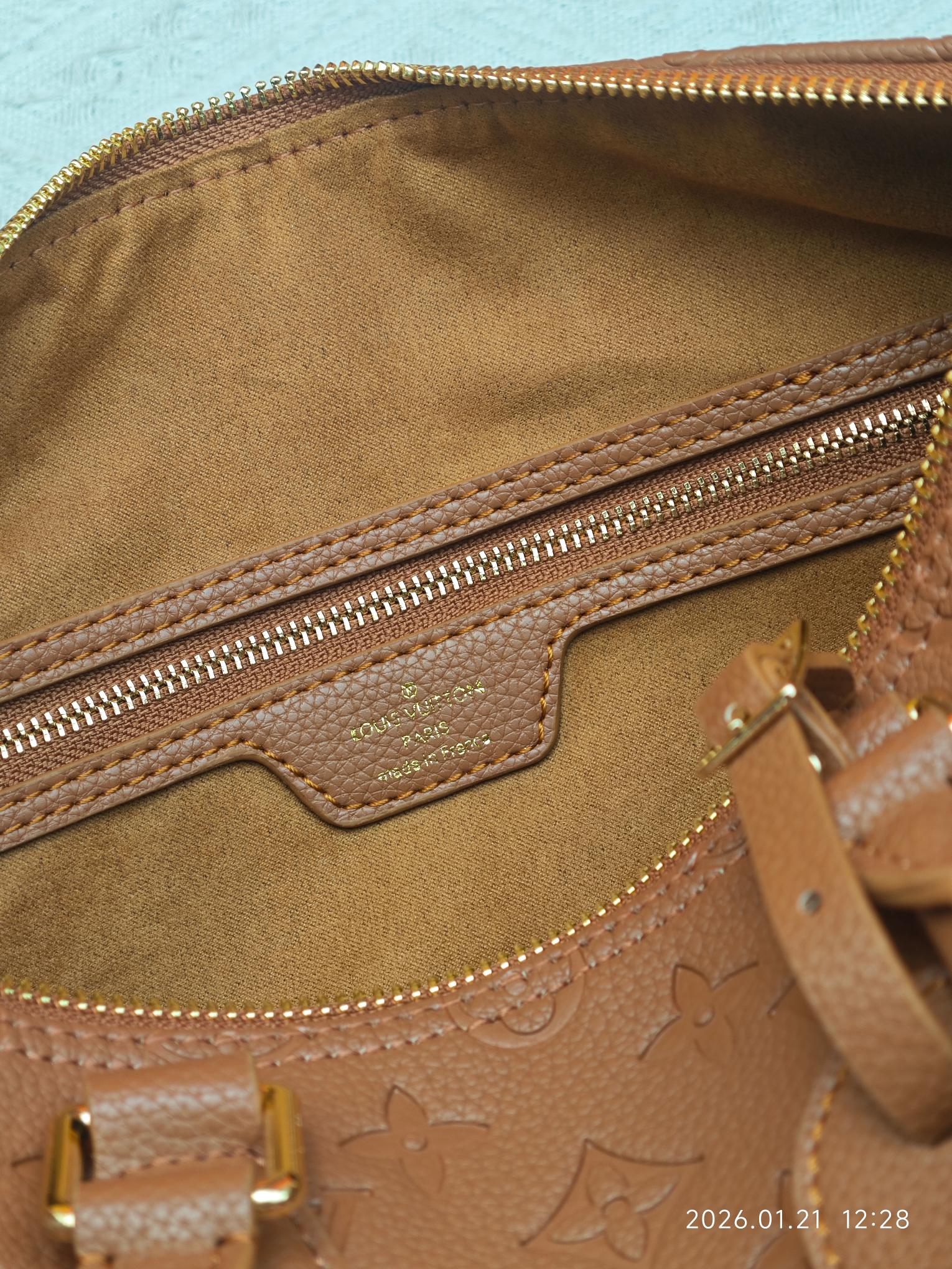 New Luxury LV Bag 9929