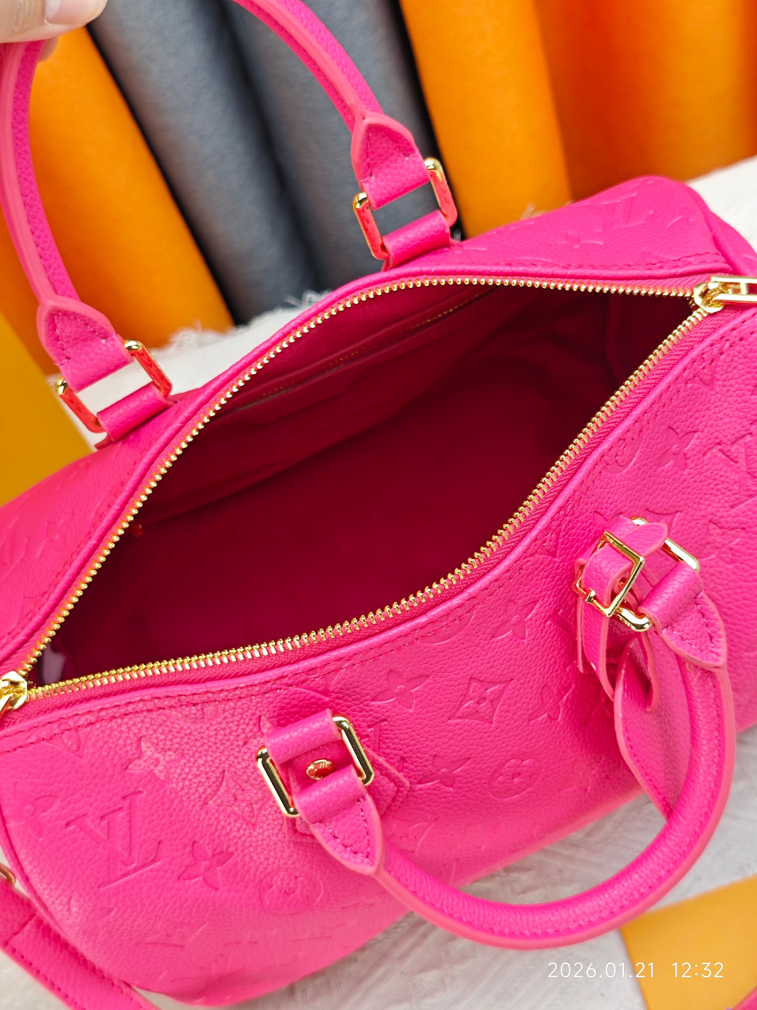 New Luxury LV Bag 9930