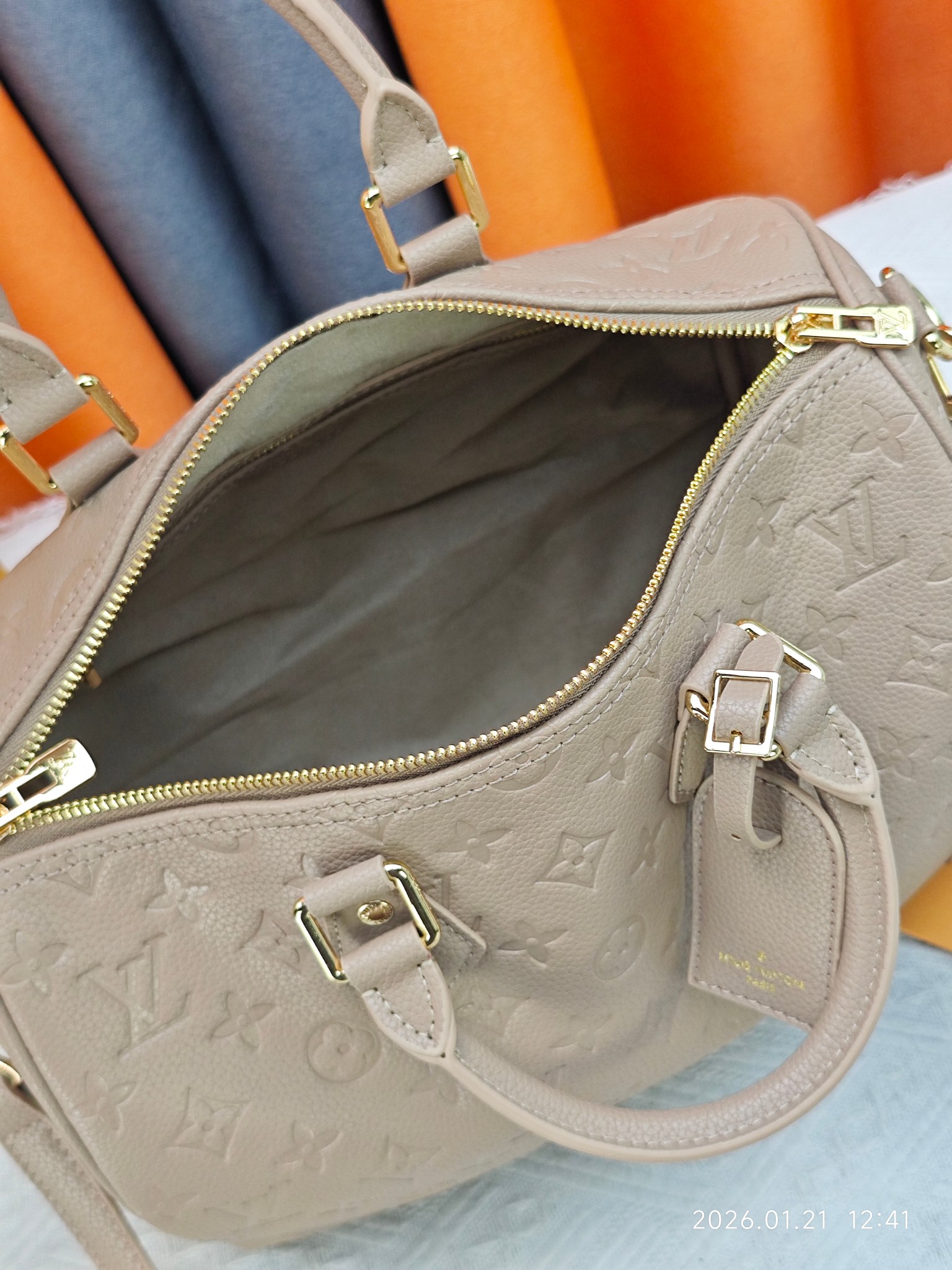 New Luxury LV Bag 9932