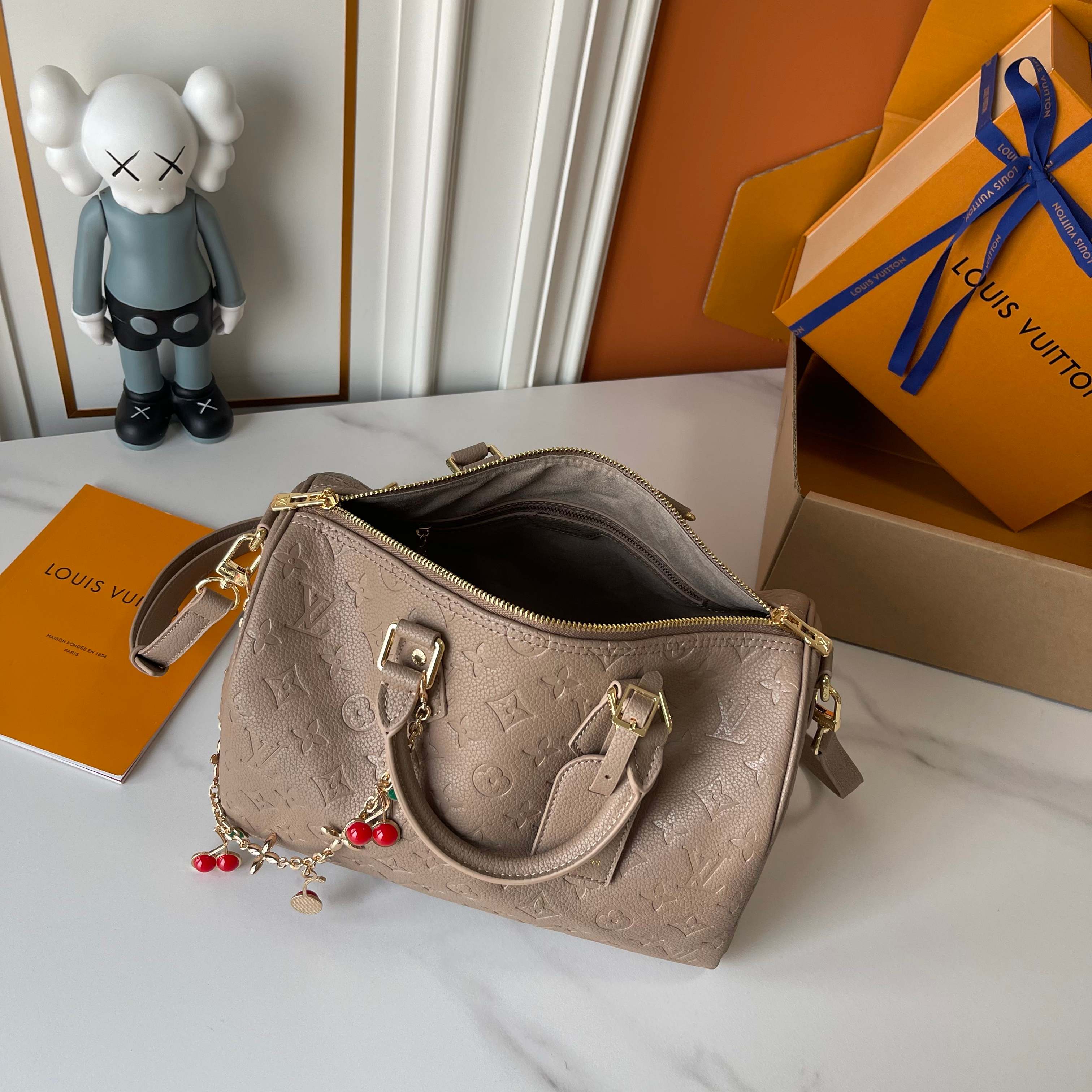 New Luxury LV Bag 9975