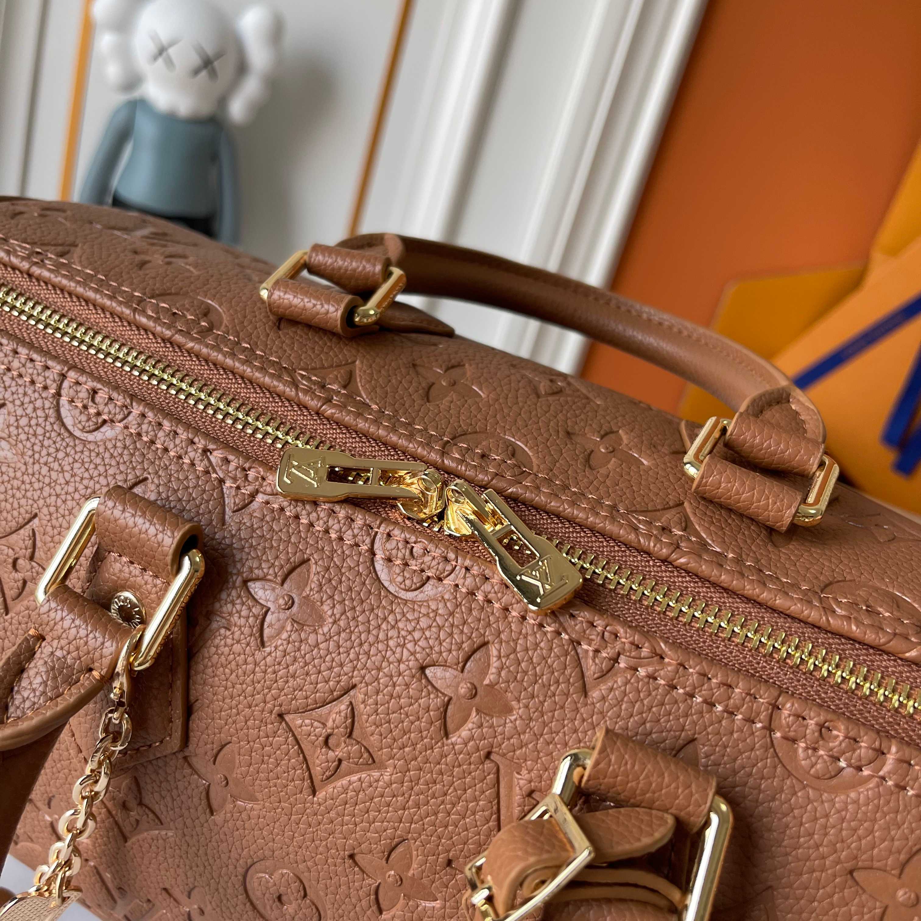 New Luxury LV Bag 9979