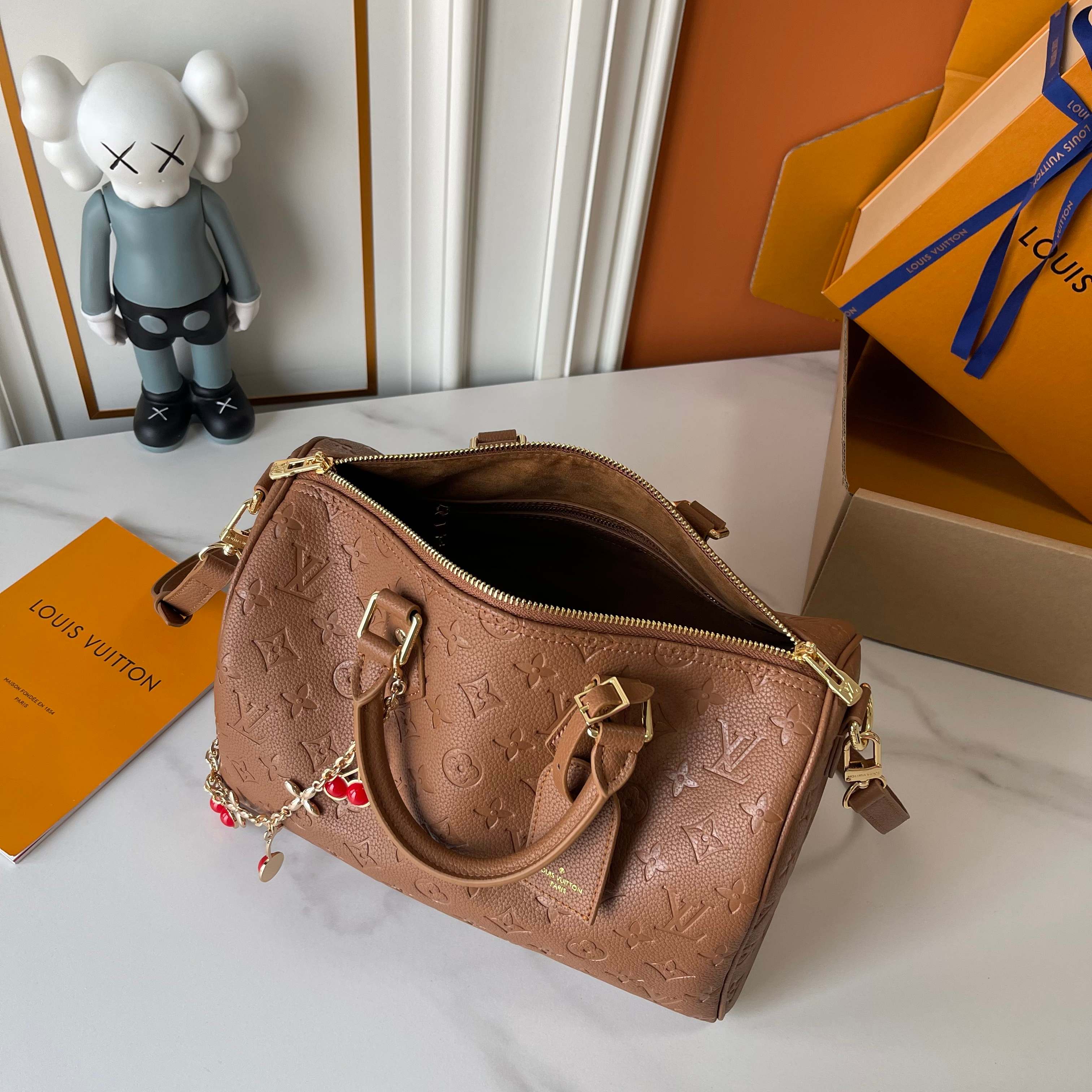 New Luxury LV Bag 9979