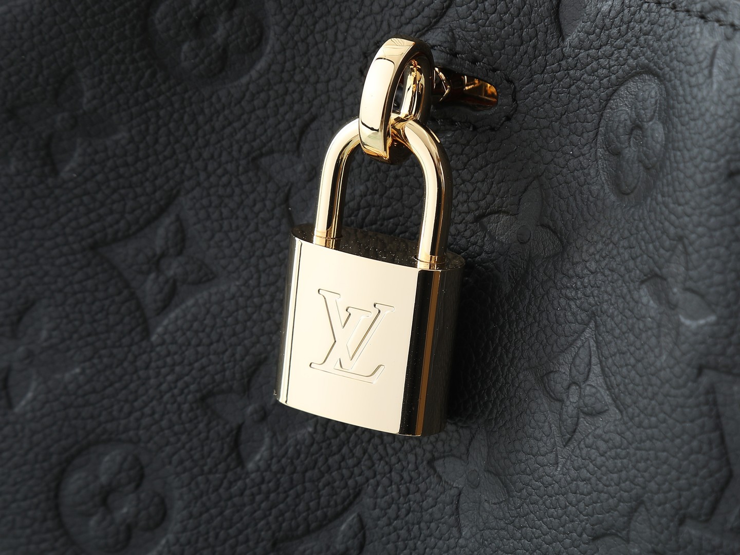 Anytime Pm Shoulder Bag Monogram Empreinte Leather Black M14414