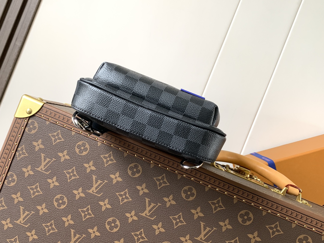 Avenue Slingbag Damier Graphite Indigo Blue N00086