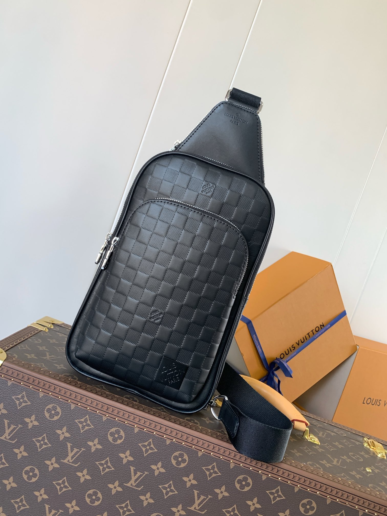 Avenue Slingbag Damier Infini N45303