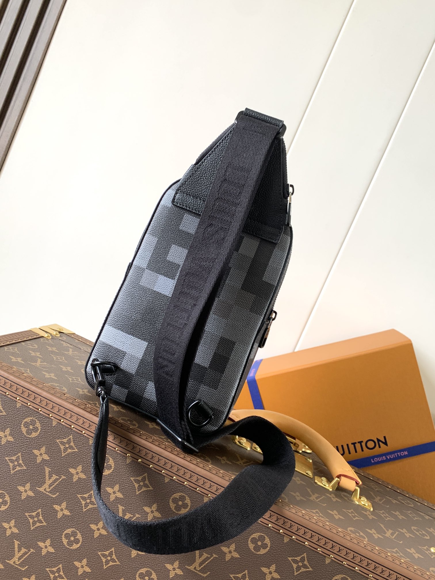 Avenue Slingbag Damoflage Black M14953