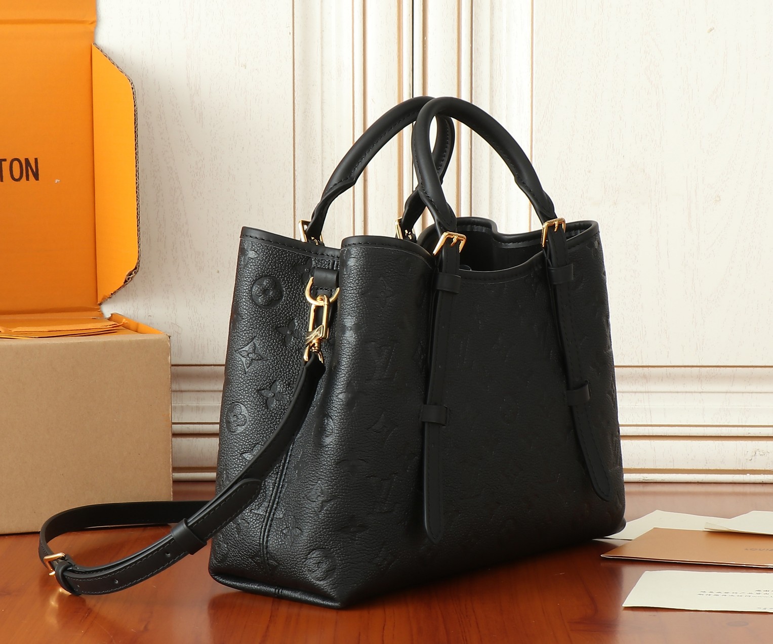 Babylone Tote Pm Monogram Empreinte Leather Black M11393