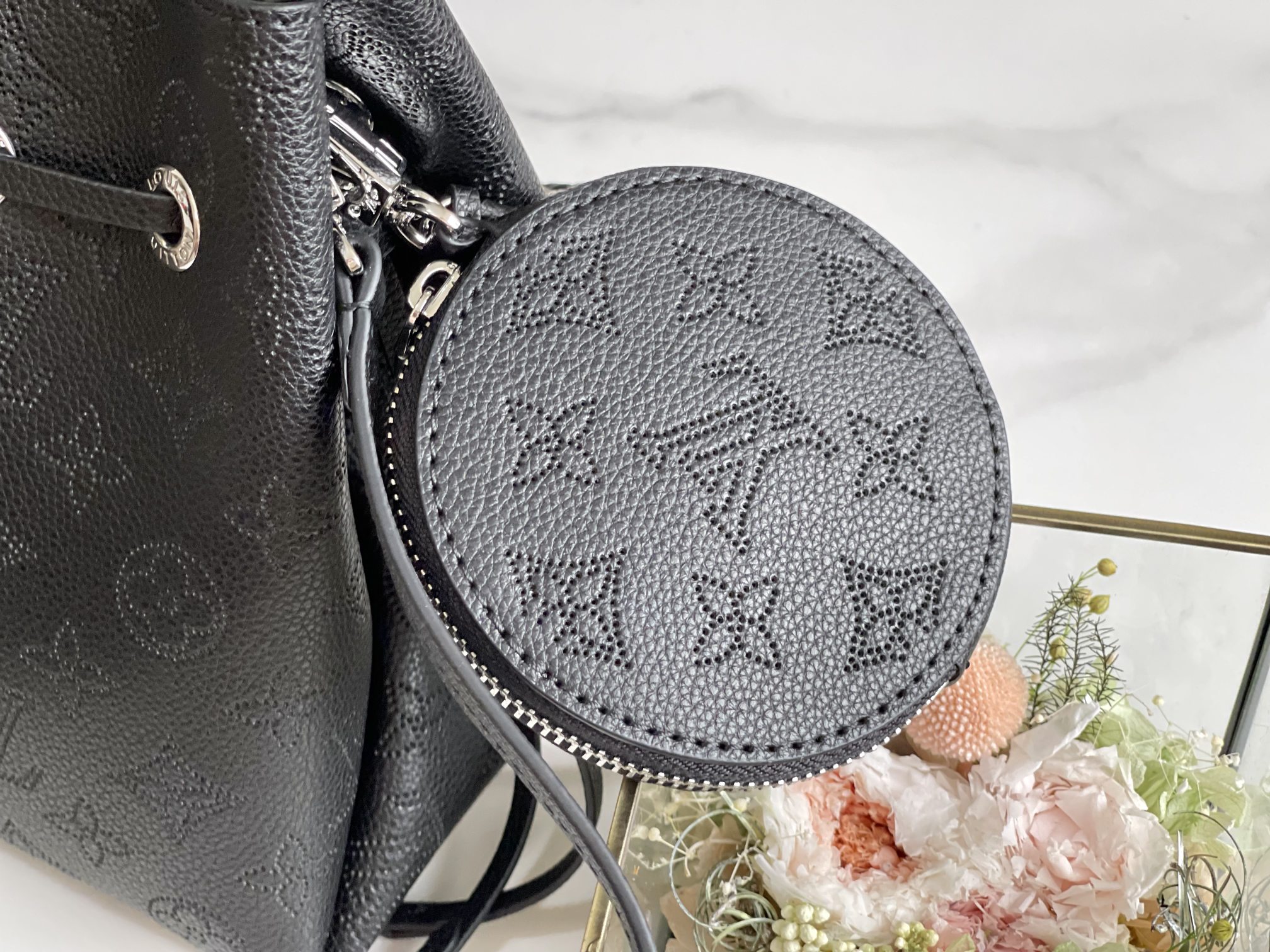 Bella Mahina Bag Black M57070
