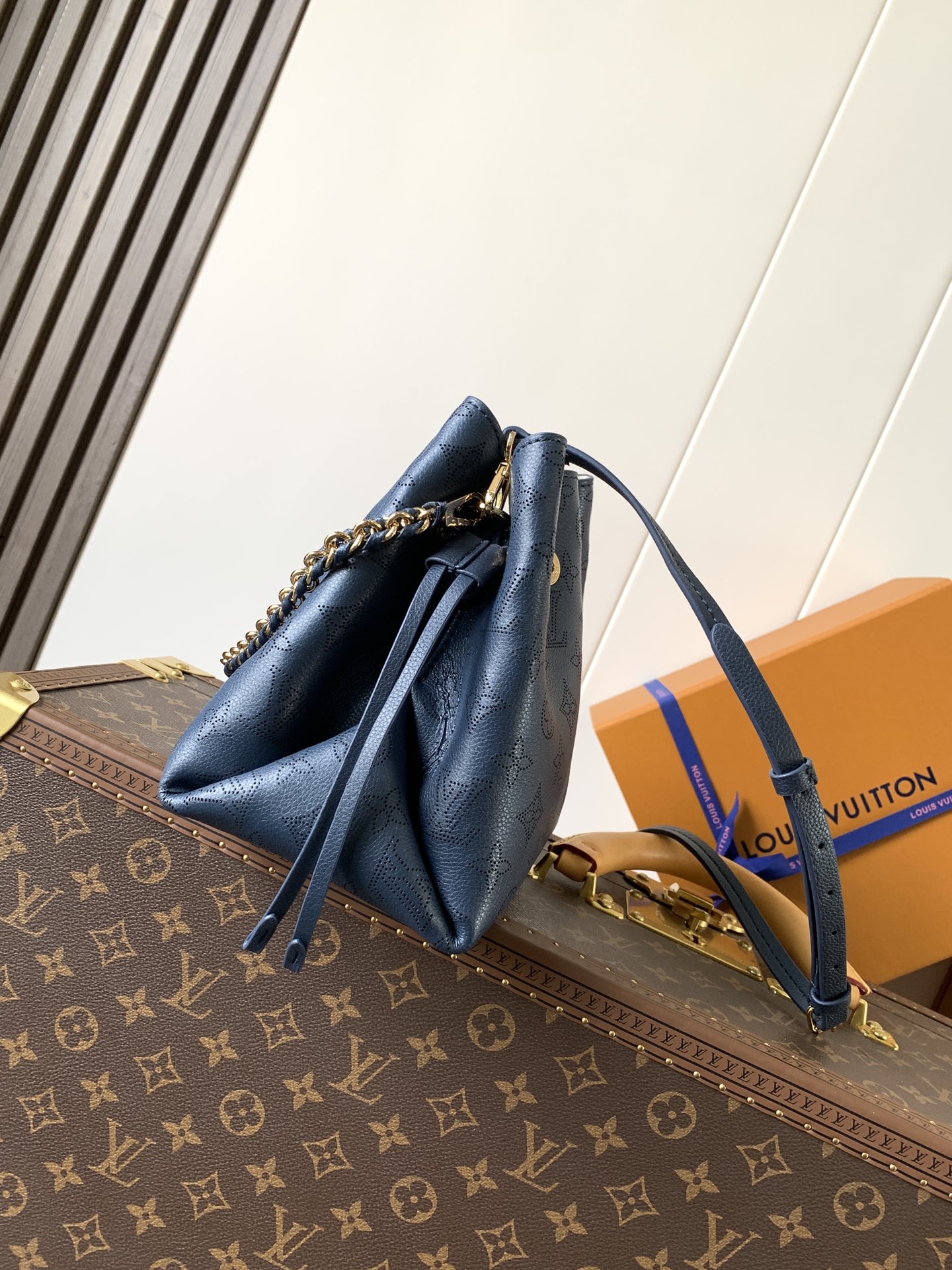 Bella Mahina Bag Navy M57070