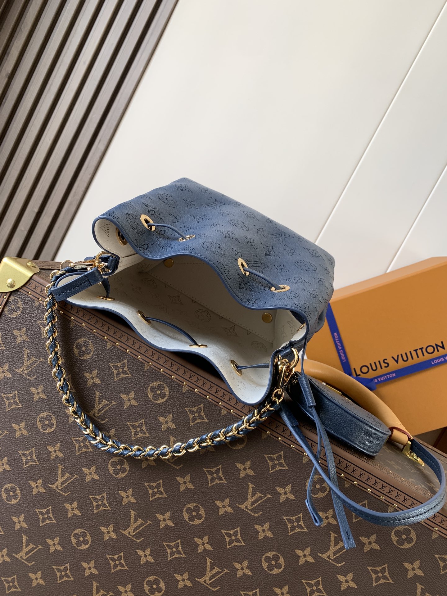 Bella Mahina Bag Navy M57070