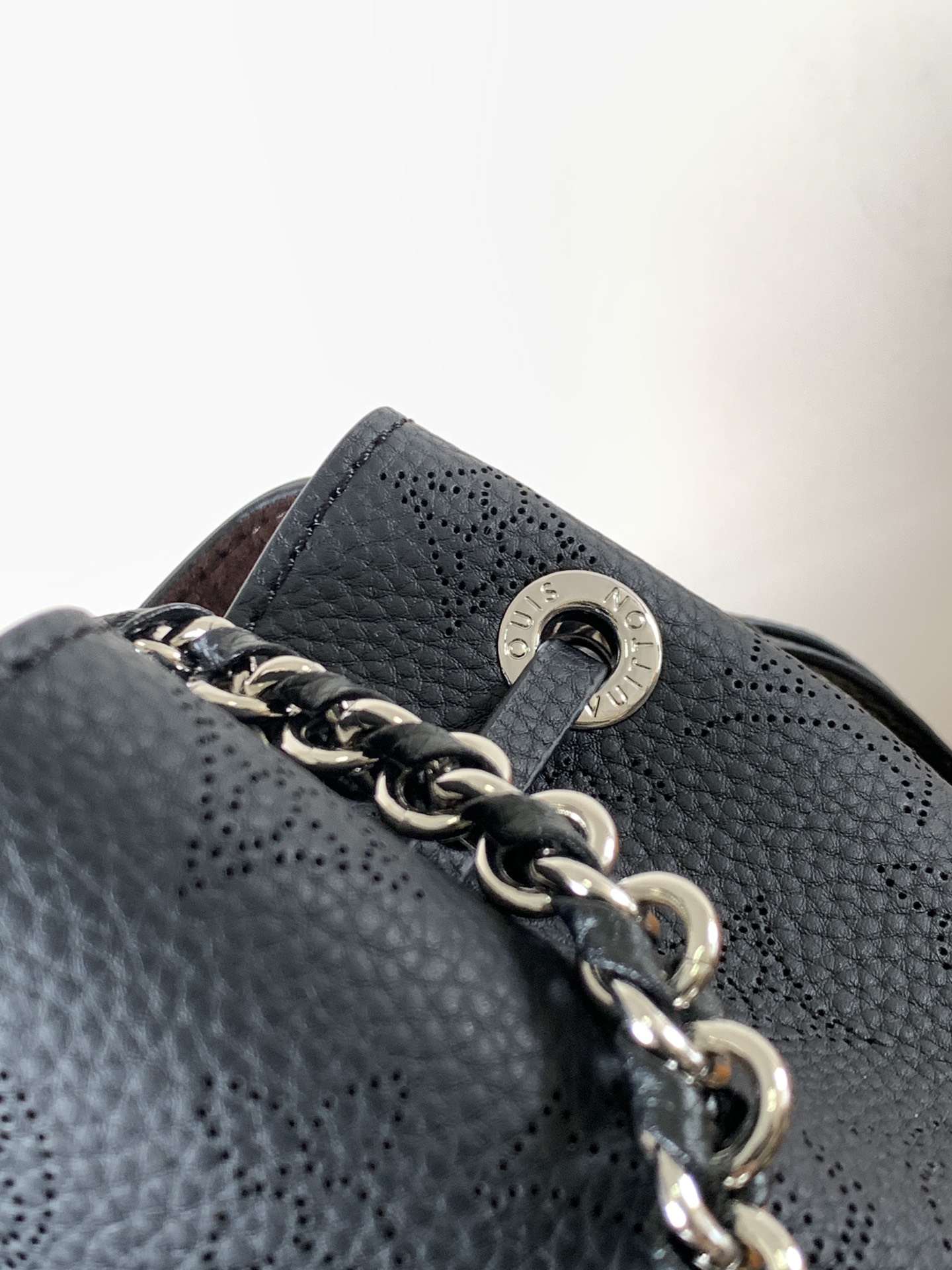 Bella Tote Mahina Black M59200