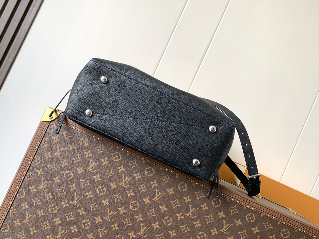 Bella Tote Mahina Black M59200