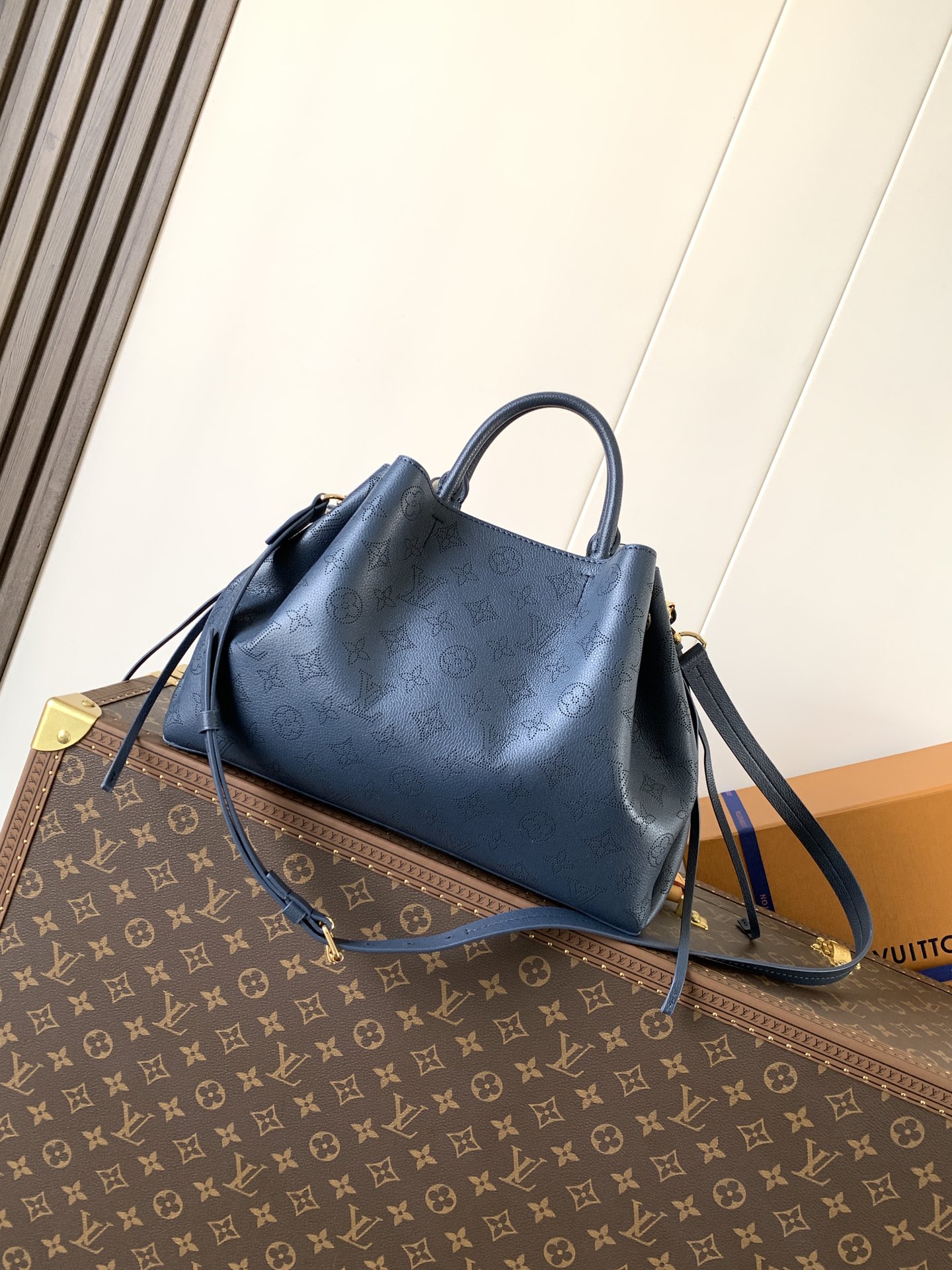 Bella Tote Mahina Navy M14316