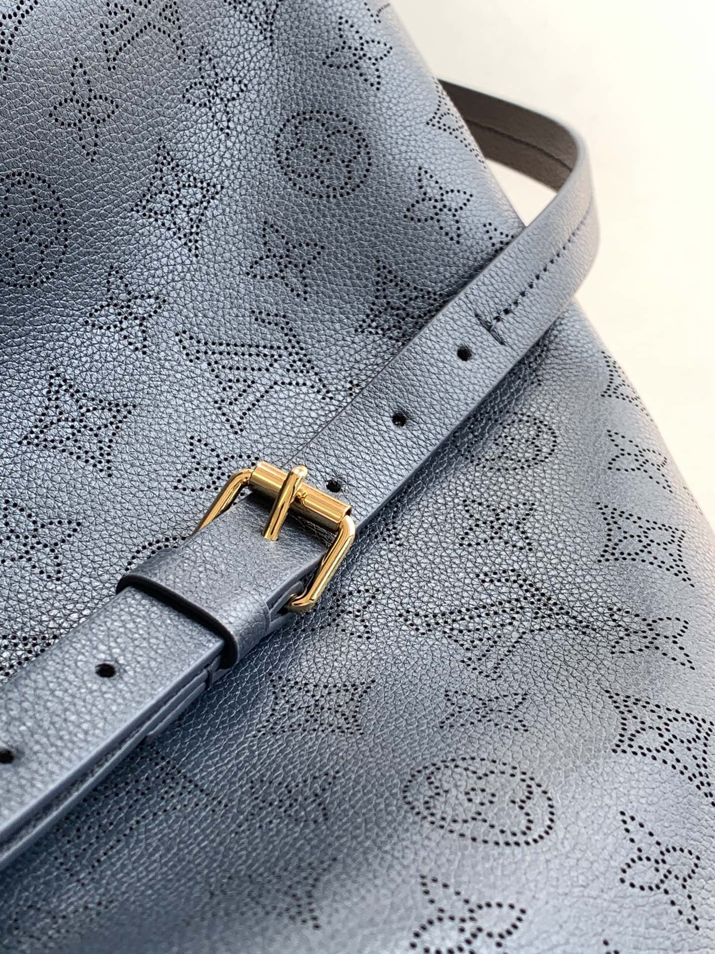 Bella Tote Mahina Navy M14316