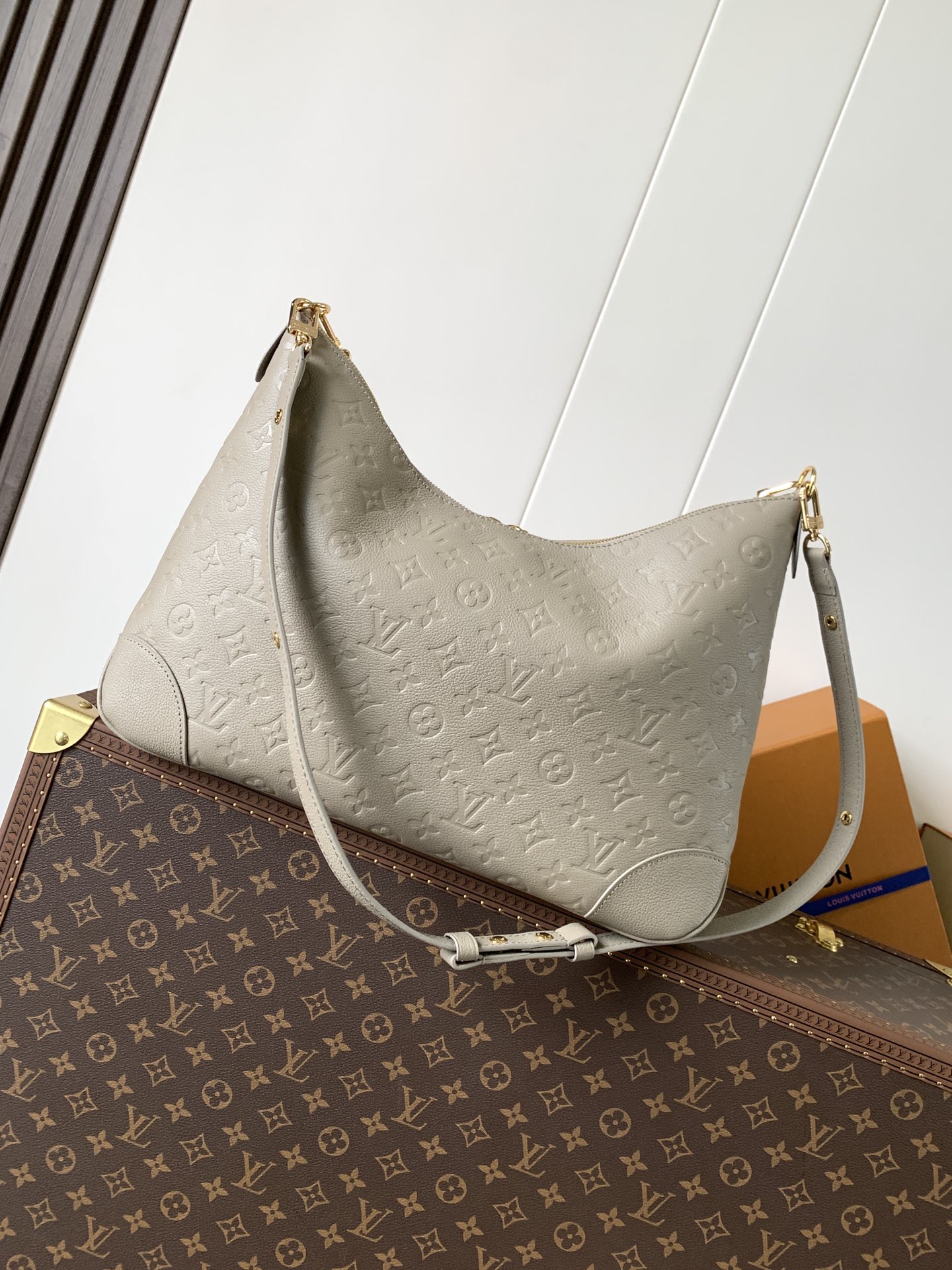 Boulogne Gm Crossbody Bag Monogram Empreinte Leather Tourterelle M25854