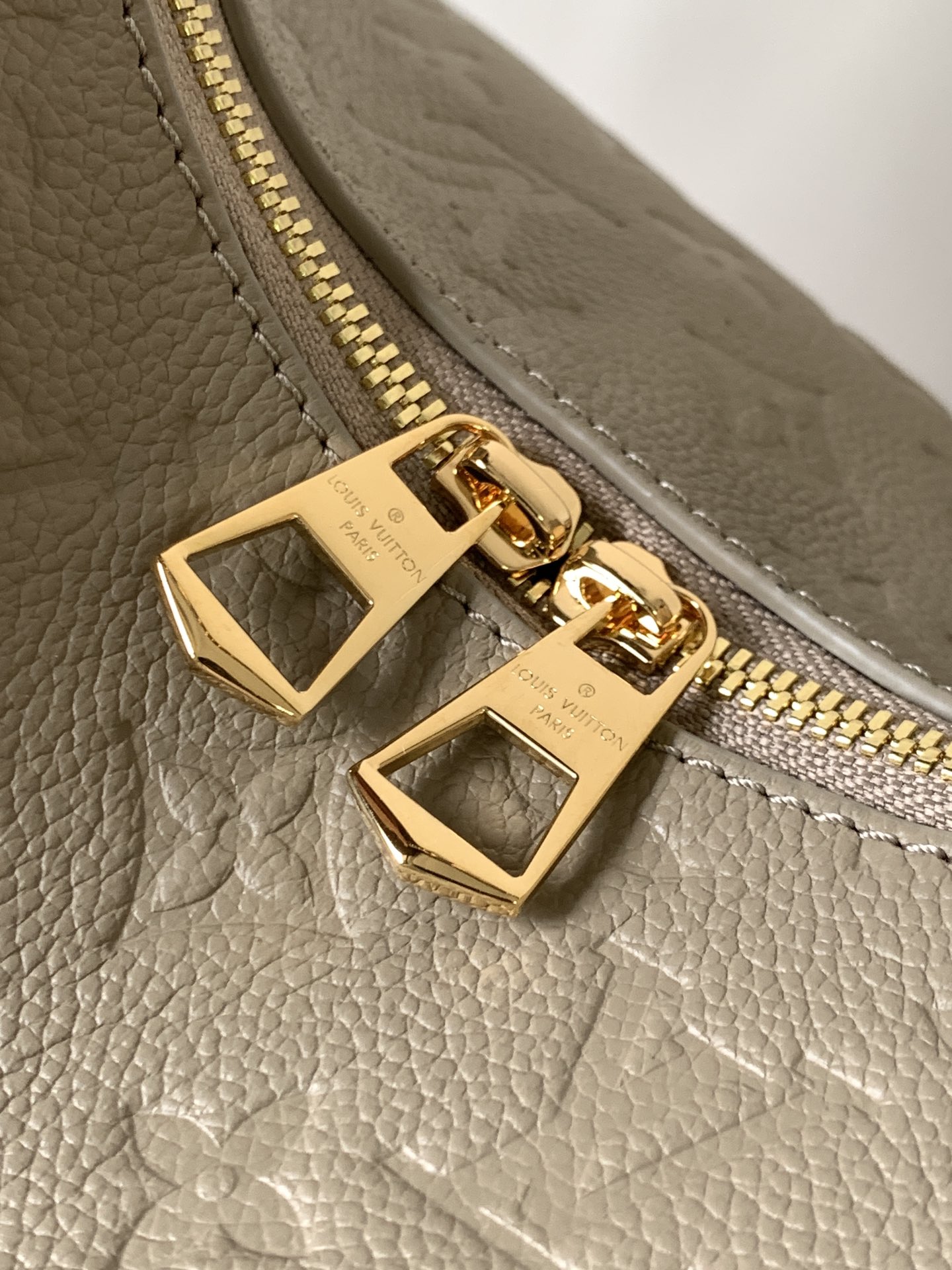 Boulogne Gm Crossbody Bag Monogram Empreinte Leather Tourterelle M25854