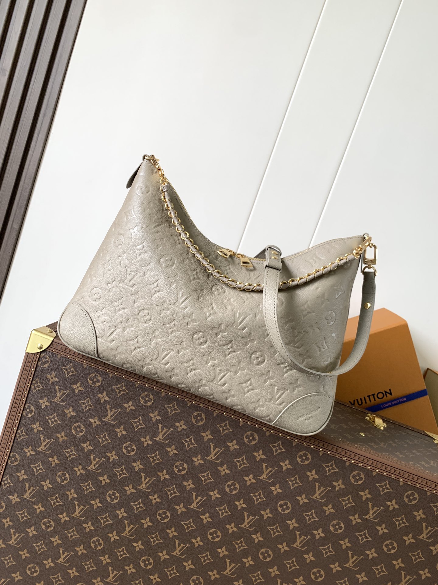 Boulogne Gm Crossbody Bag Monogram Empreinte Leather Tourterelle M25854