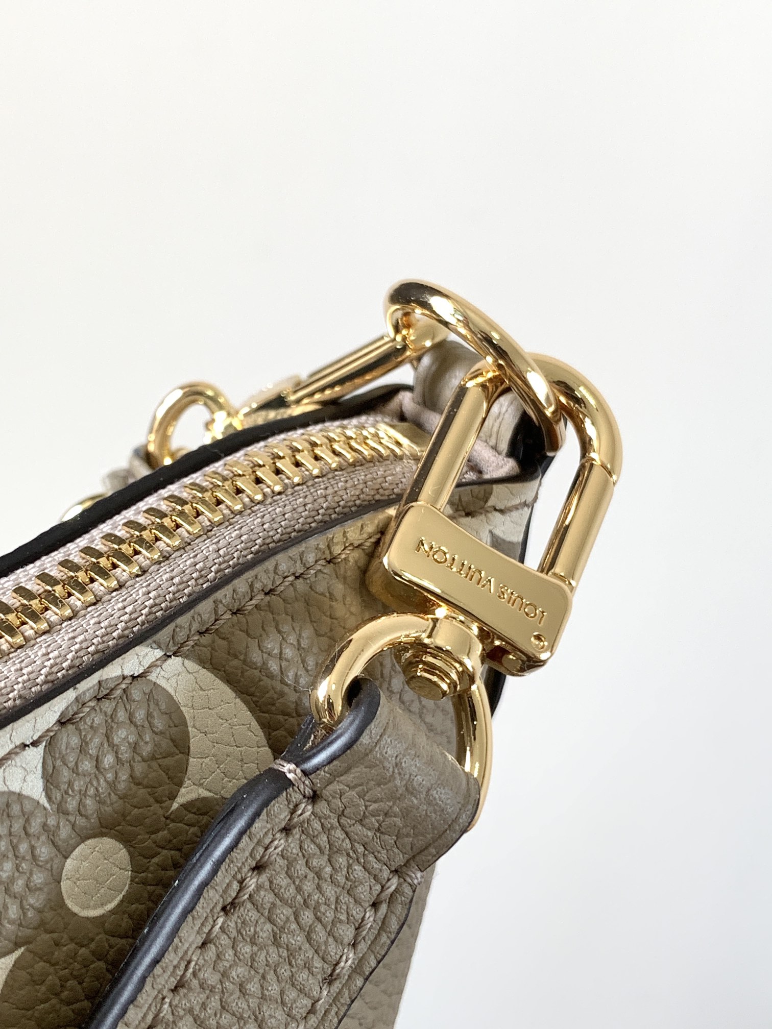 Boulogne Pm Crossbody Bag Bicolor Monogram Empreinte Leather Dove Gray / Cream M13224