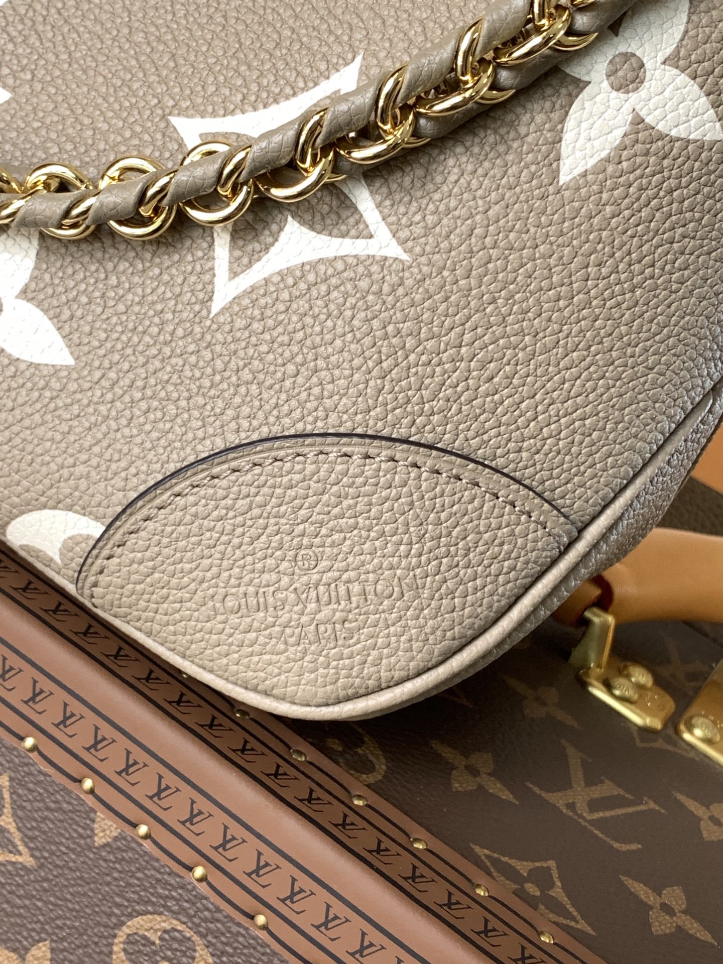 Boulogne Pm Crossbody Bag Bicolor Monogram Empreinte Leather Dove Gray / Cream M13224