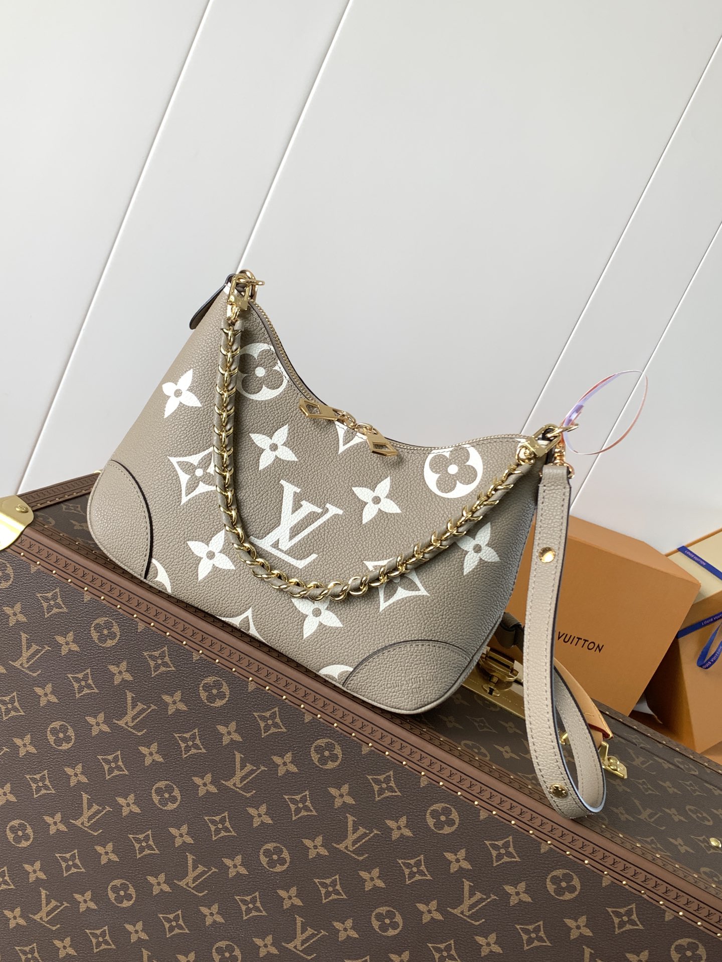 Boulogne Pm Crossbody Bag Bicolor Monogram Empreinte Leather Dove Gray / Cream M13224