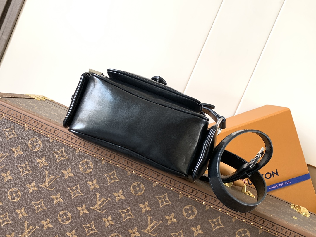 Cargo Wearable Wallet