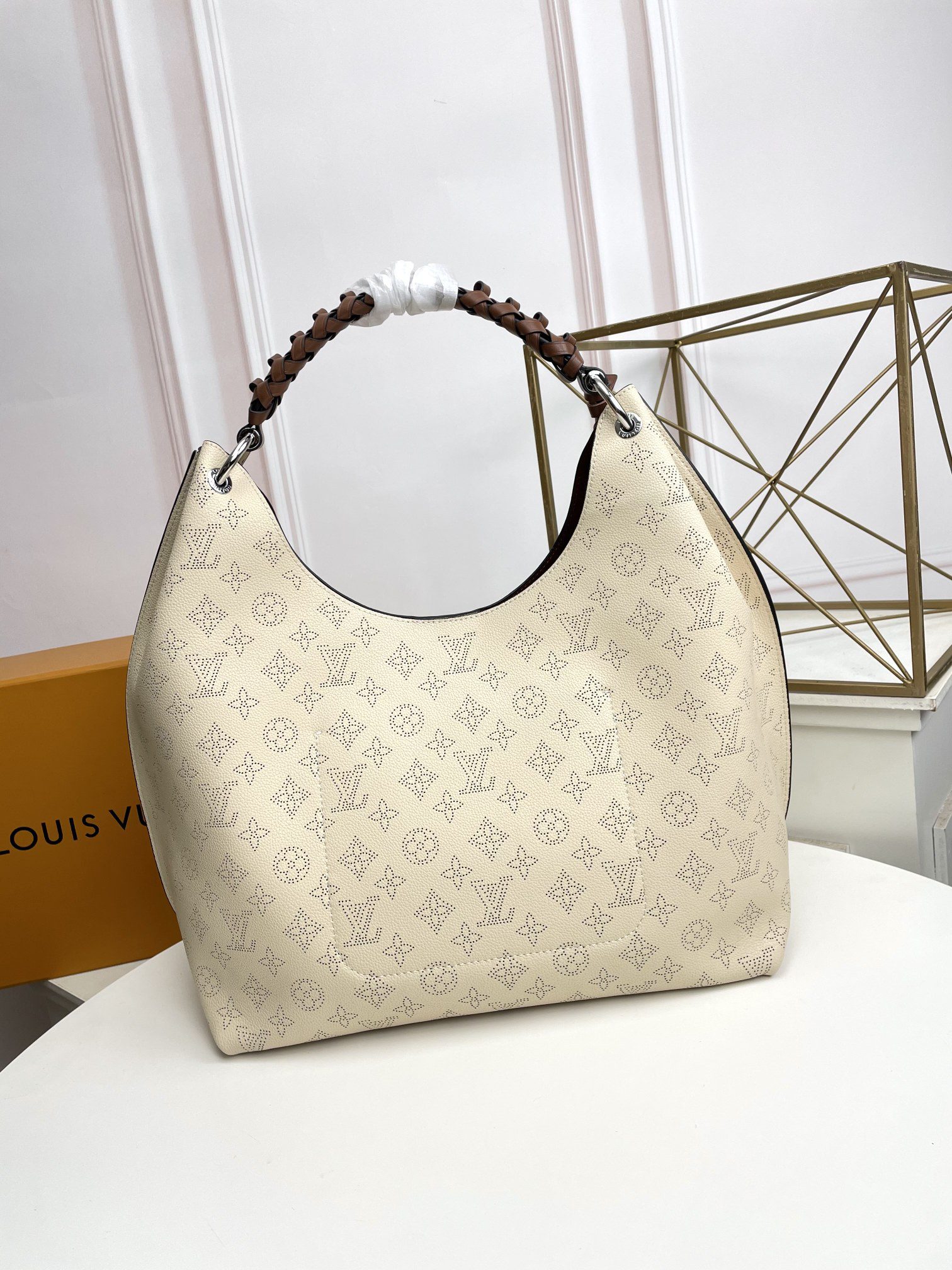 Carmel Mahina Bag Cream Mahina Perforated Calf Leather M53188