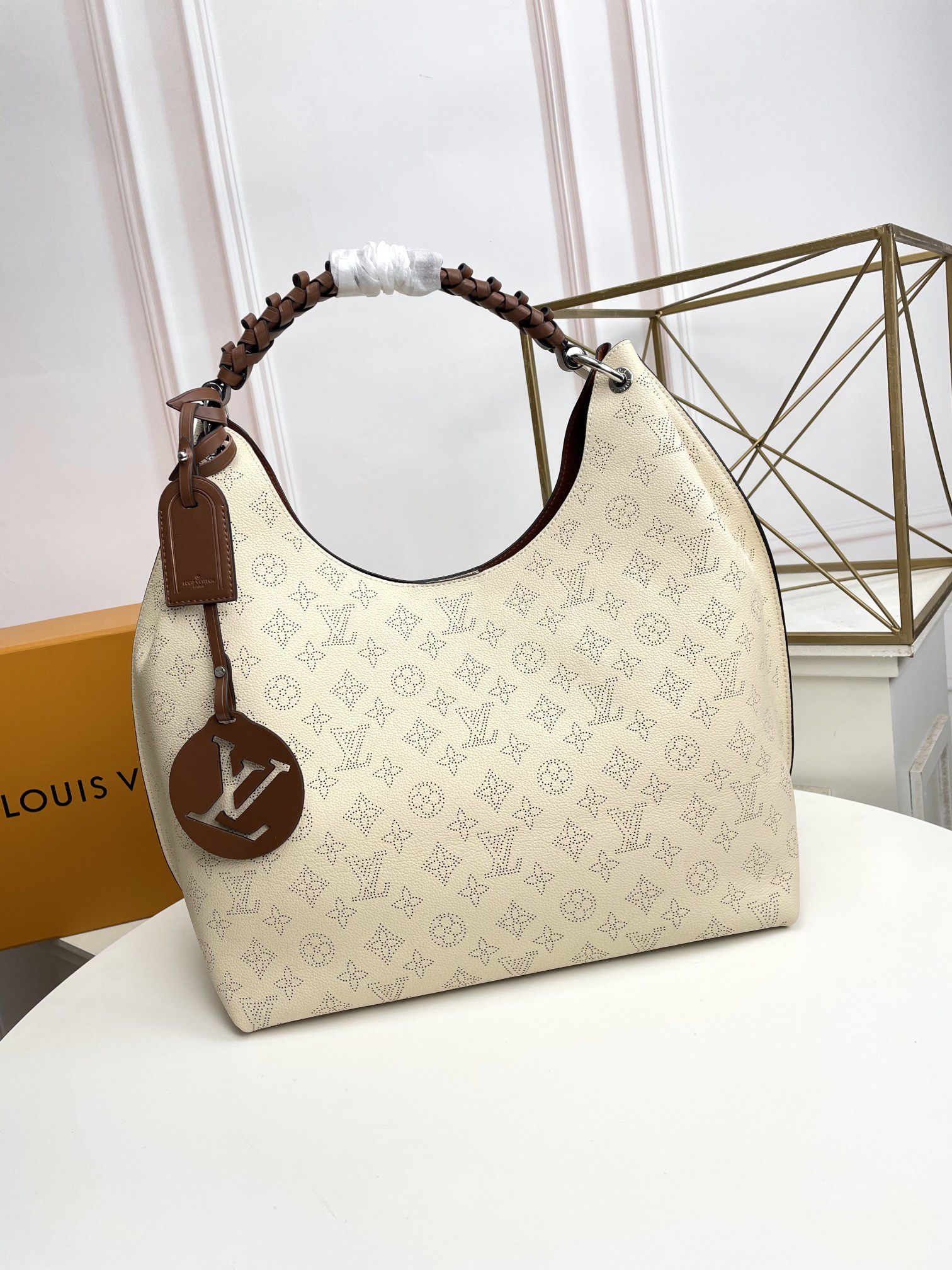 Carmel Mahina Bag Cream Mahina Perforated Calf Leather M53188