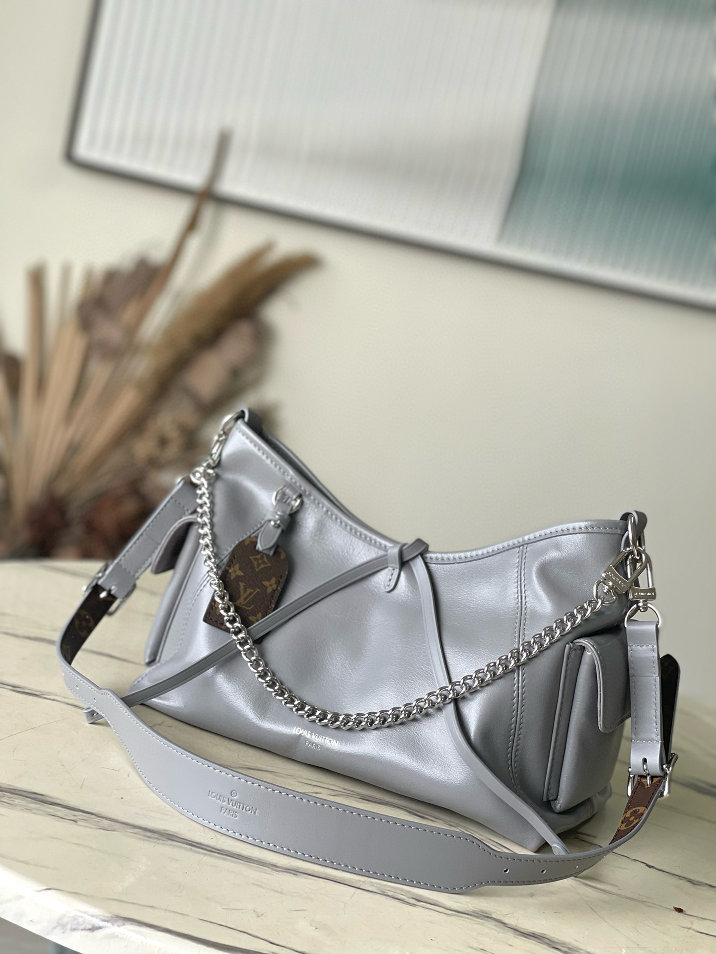 Carryall Cargo Vibe Pm Bag Gris Trianon Lambskin M12579