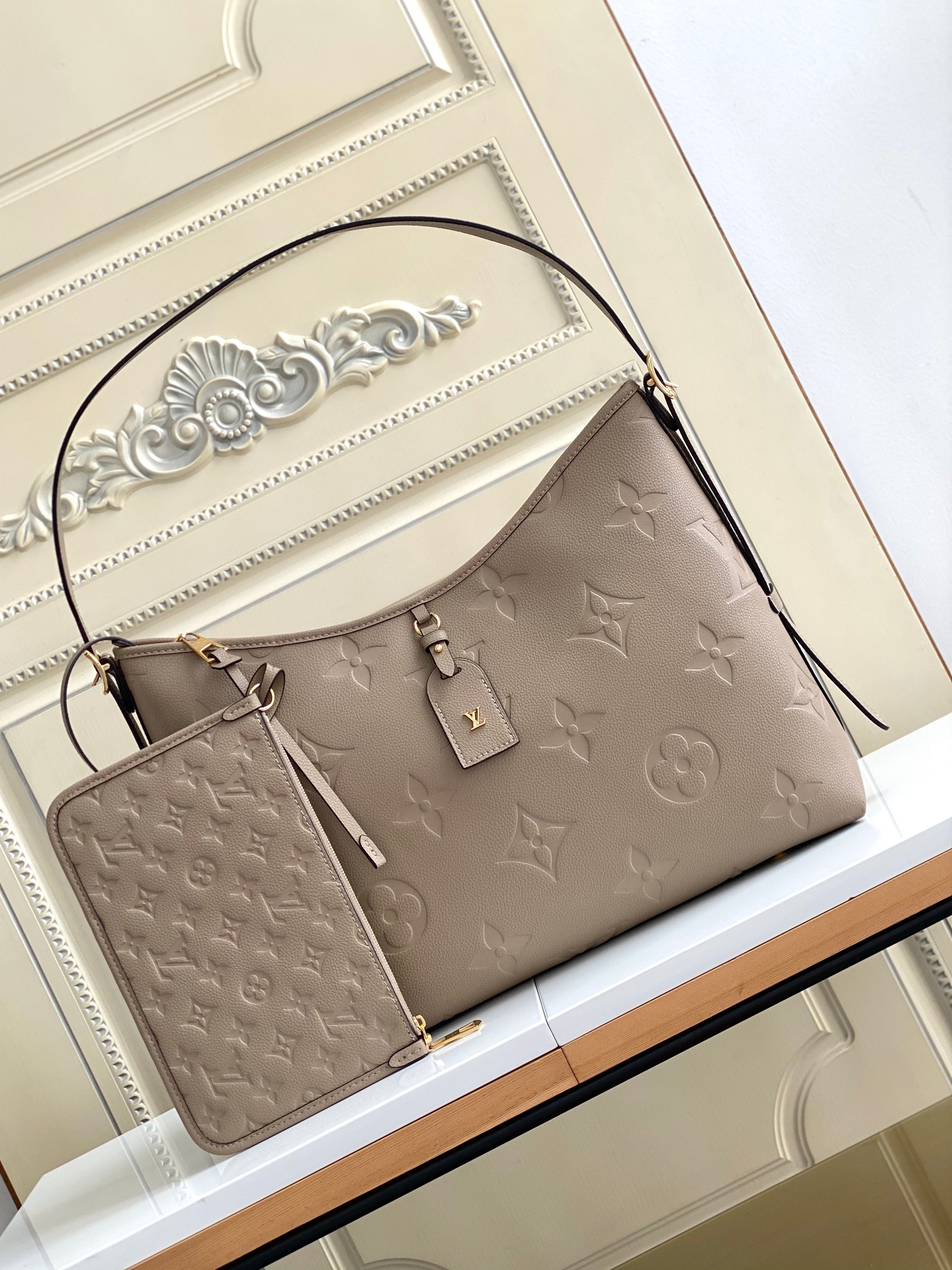 Carryall Mm Bag Turtledove Monogram Empreinte Leather M46292