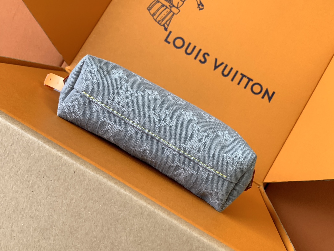 Cosmetic Pouch Pm Designer Makeup Bag Cloudy Gray M13751