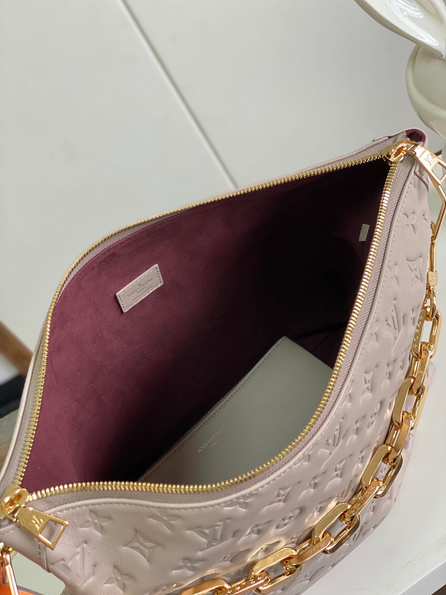 Coussin Hobo Bag Mm Galet Calf Leather M12071