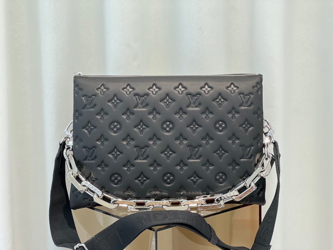 Coussin Mm Bag Black Lambskin M23057