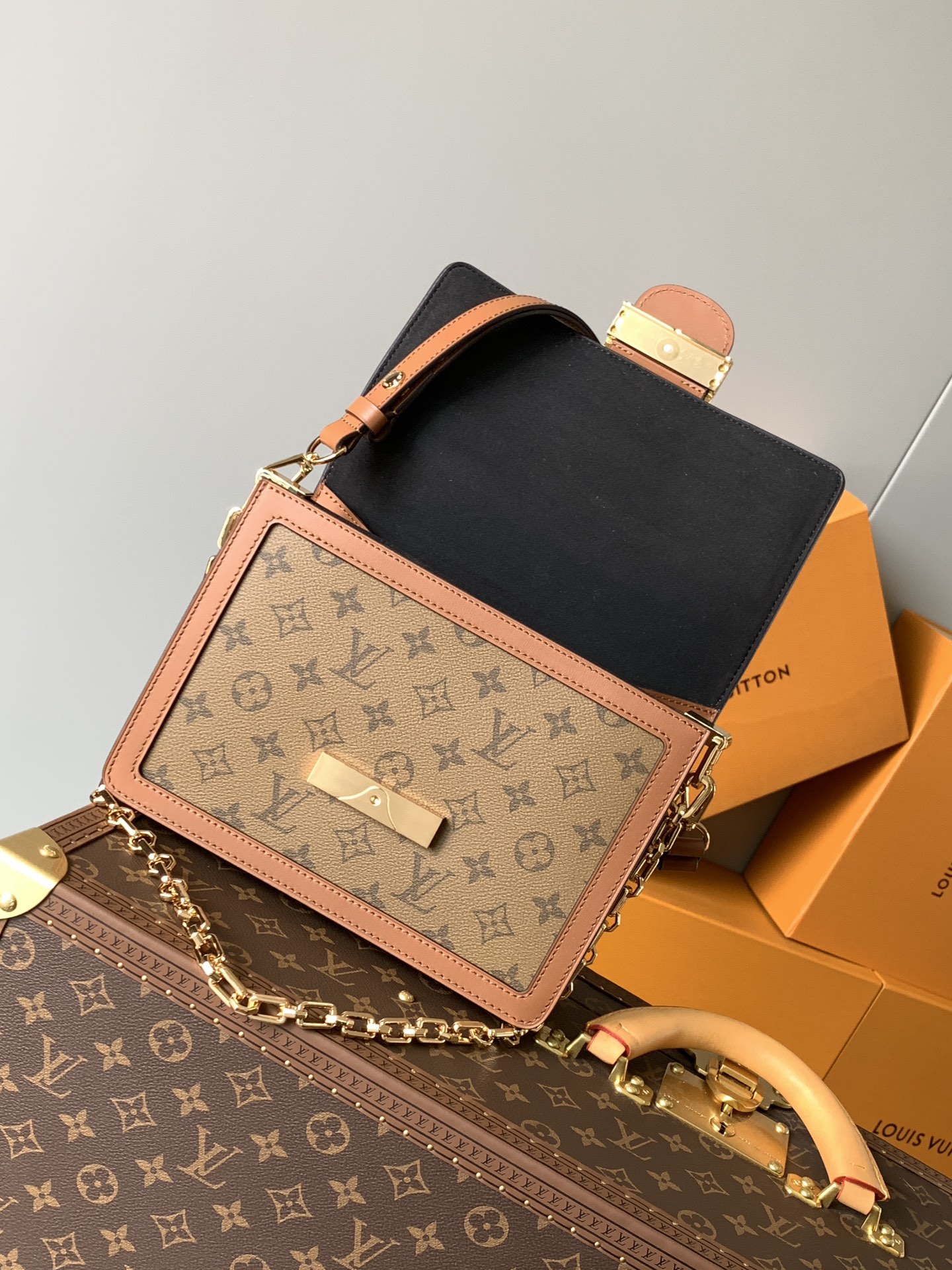 Dauphine Mm Shoulder Bag Monogram Reverse M45958
