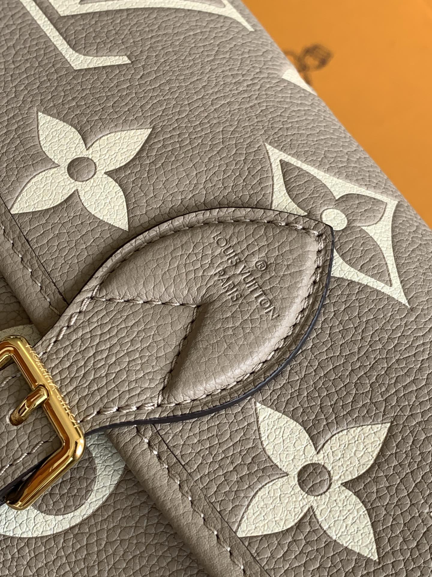 Diane Bicolor Monogram Empreinte Leather Bag Tourterelle Beige/Cream M46583