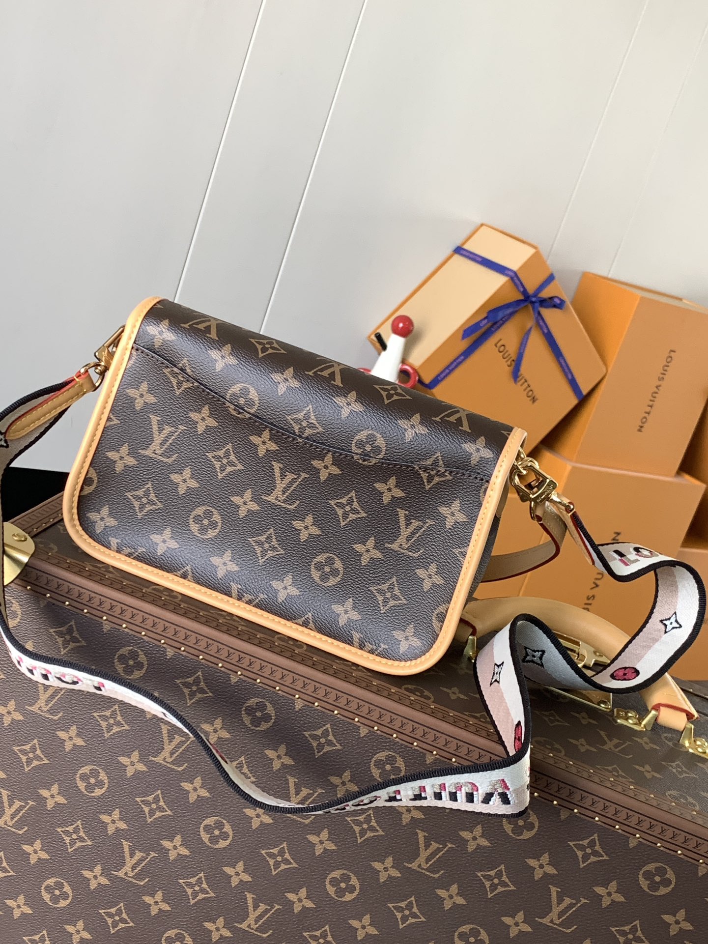 Diane Monogram Bag Black Strap M45985